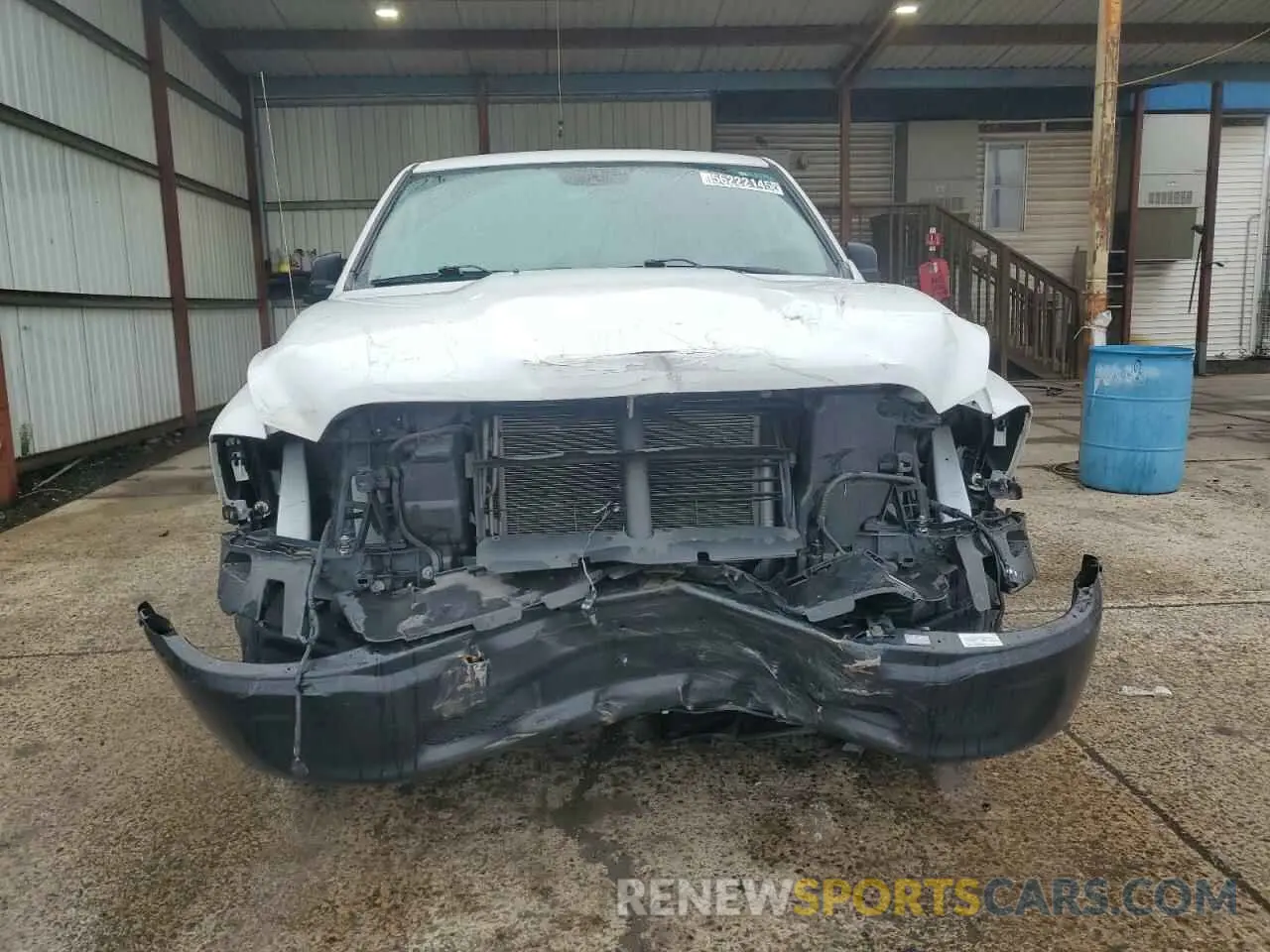 5 fotografías del automóvil dañado 1C6RR7FG9NS215678 RAM 1500 2022