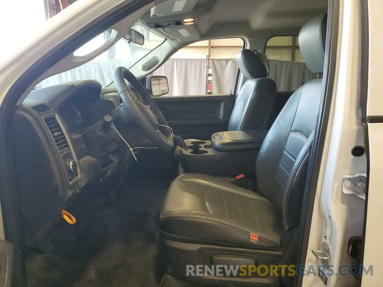 7 fotografías del automóvil dañado 1C6RR7FG9NS215678 RAM 1500 2022