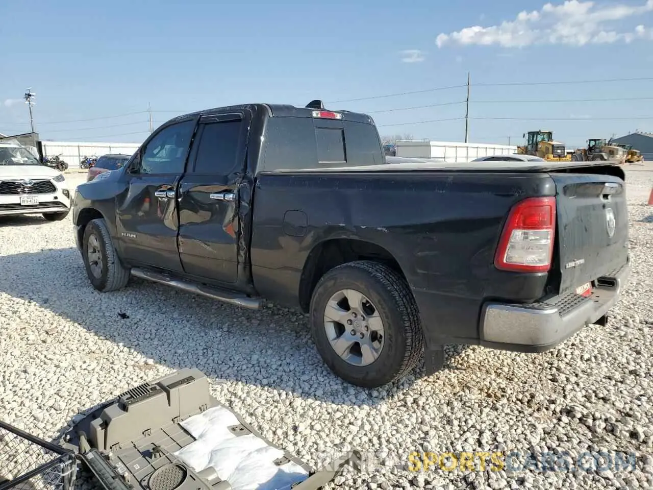 2 fotografías del automóvil dañado 1C6RREBG1NN357970 RAM 1500 2022