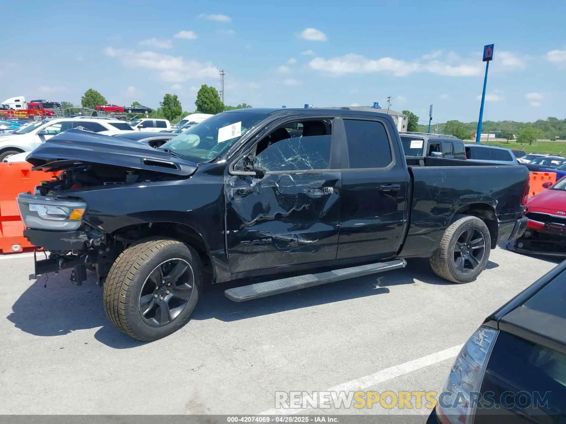 14 fotografías del automóvil dañado 1C6RREBG2NN122445 RAM 1500 2022