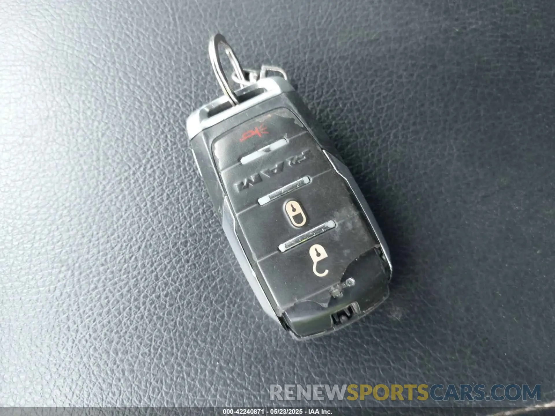 11 fotografías del automóvil dañado 1C6RREBGXNN268155 RAM 1500 2022