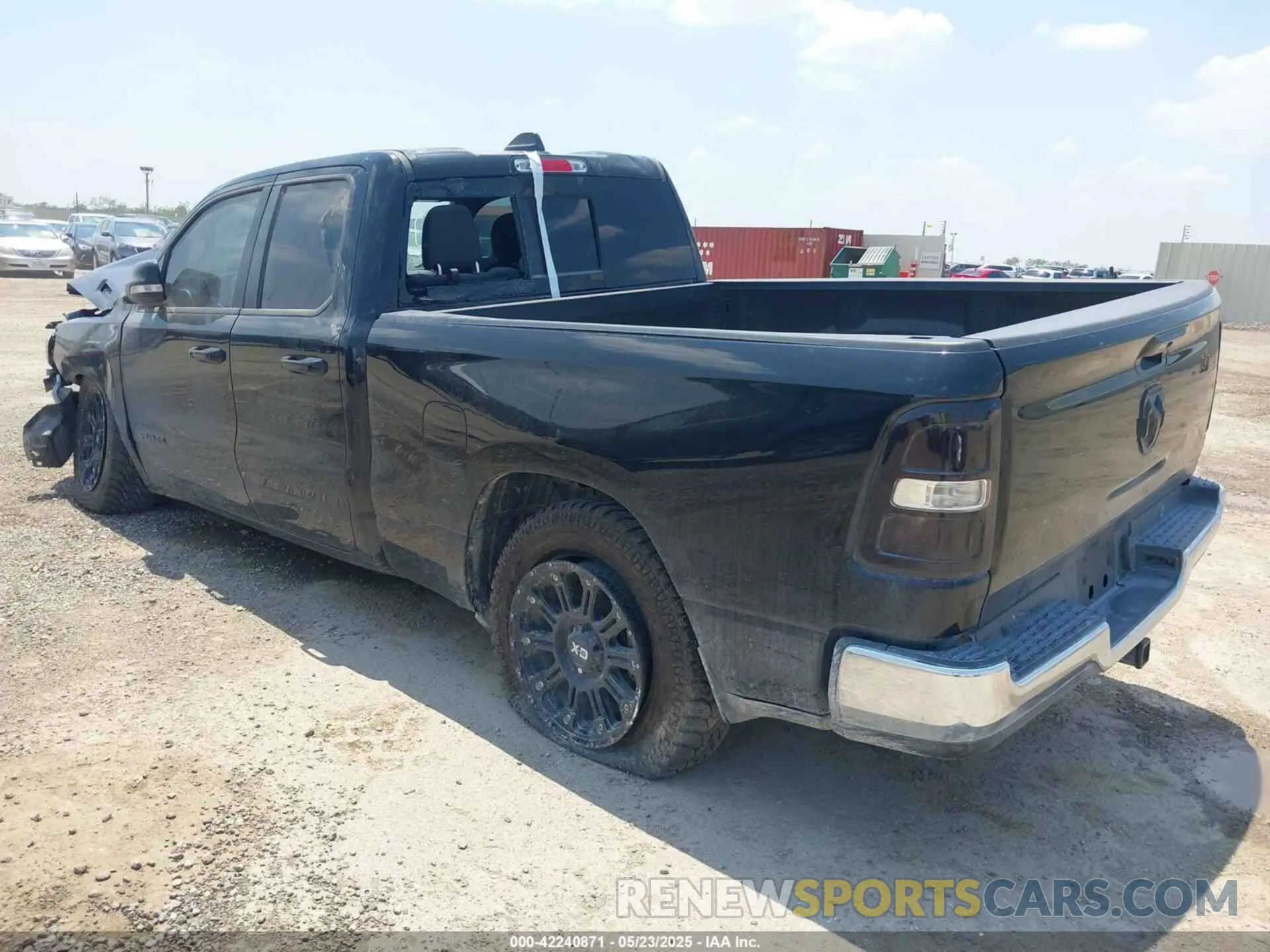 3 fotografías del automóvil dañado 1C6RREBGXNN268155 RAM 1500 2022