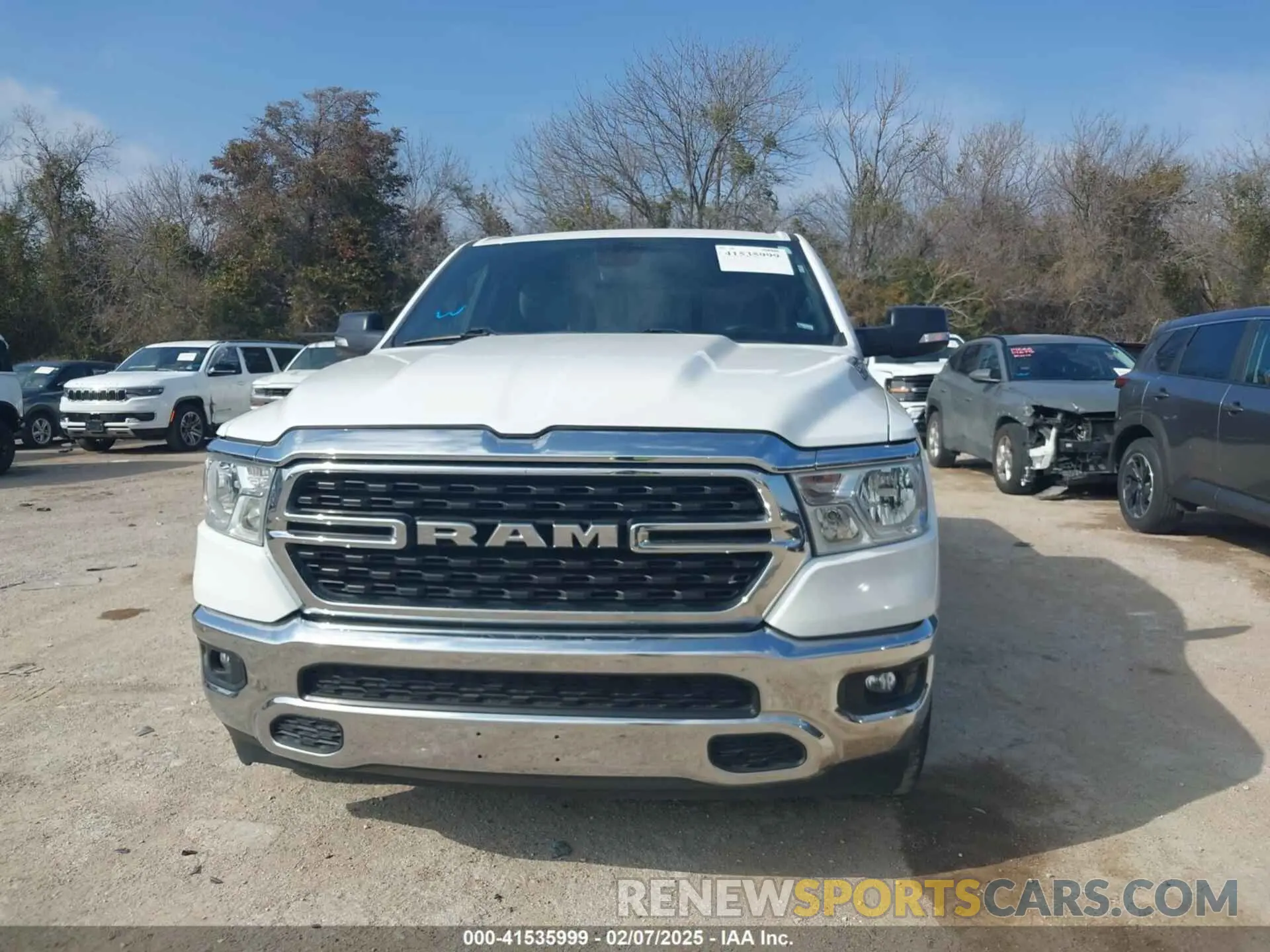 12 fotografías del automóvil dañado 1C6RREBT6NN228443 RAM 1500 2022