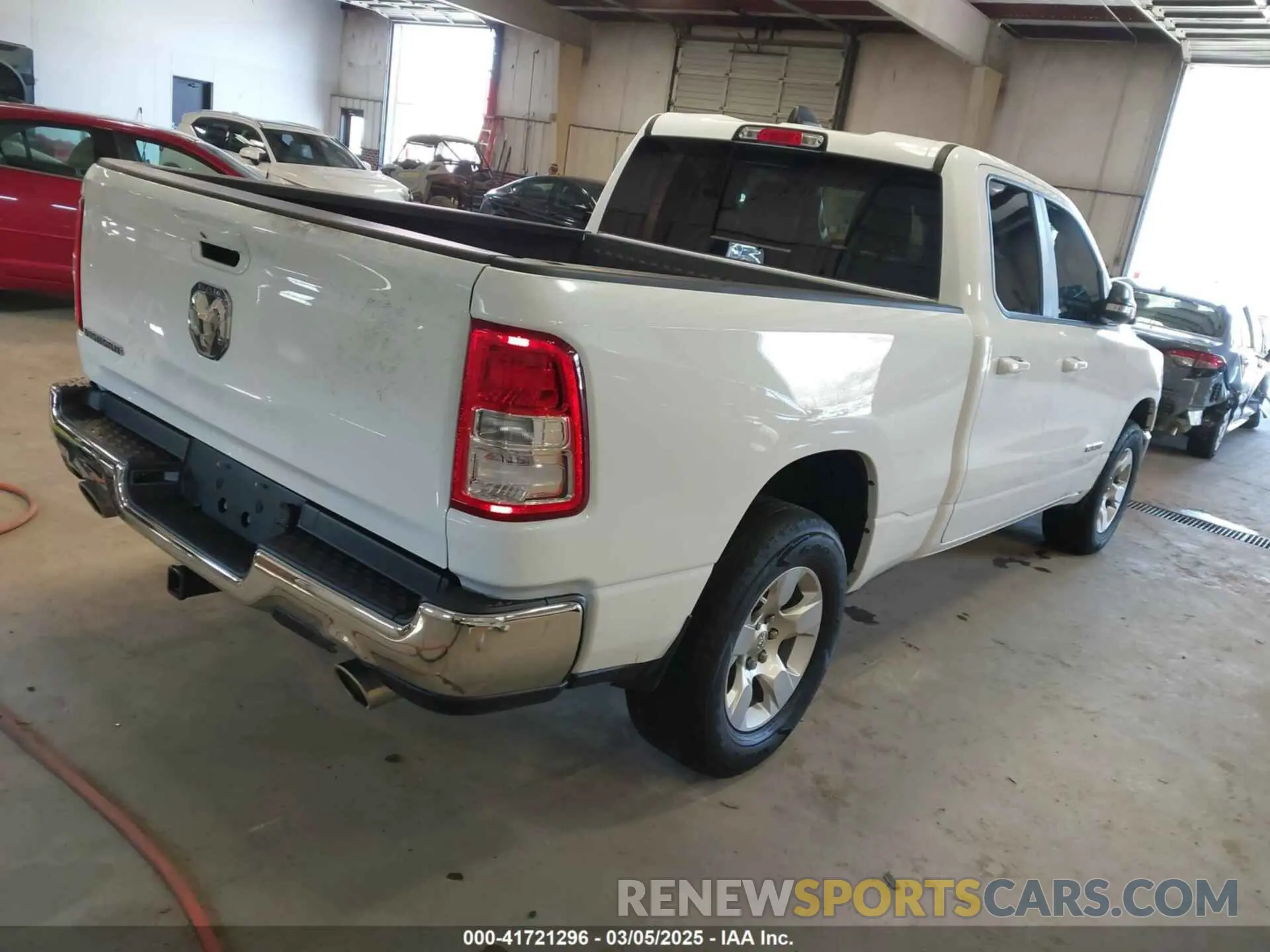 4 fotografías del automóvil dañado 1C6RREBT7NN104956 RAM 1500 2022