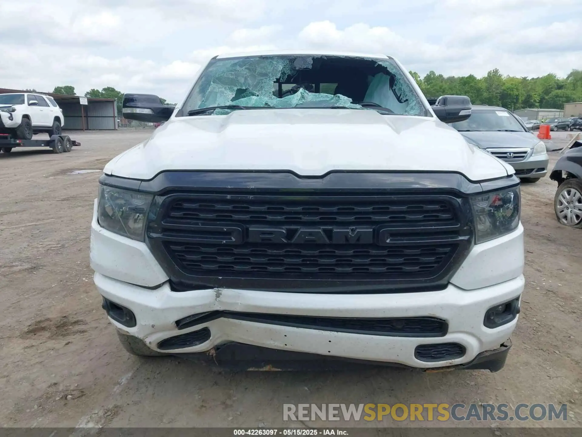 12 fotografías del automóvil dañado 1C6RREBT7NN475406 RAM 1500 2022
