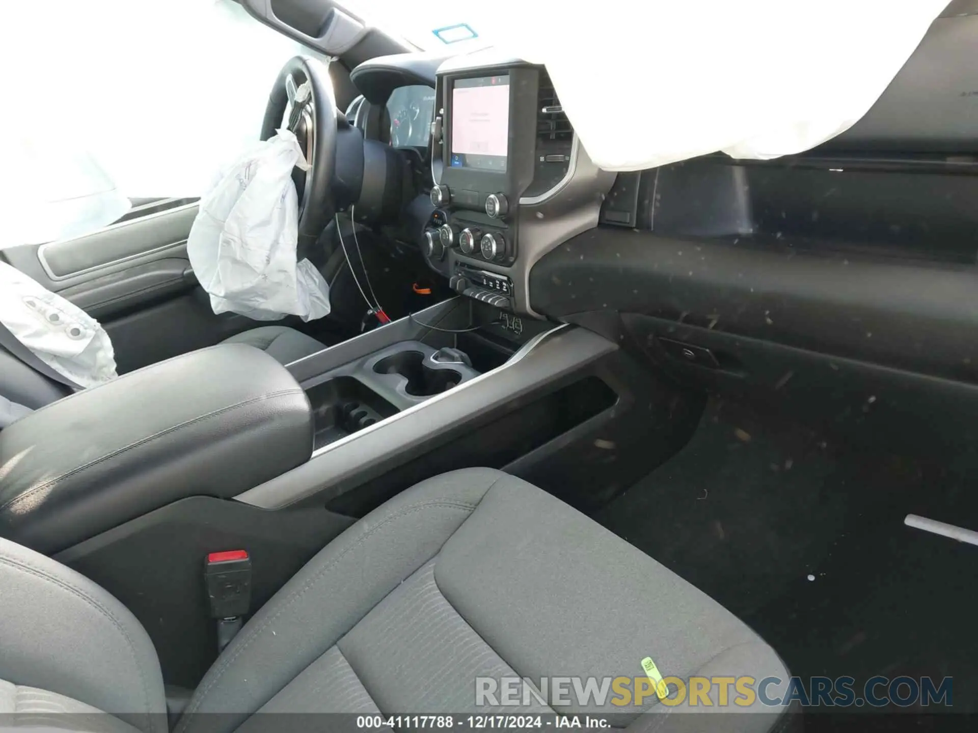 5 fotografías del automóvil dañado 1C6RREBTXNN152855 RAM 1500 2022
