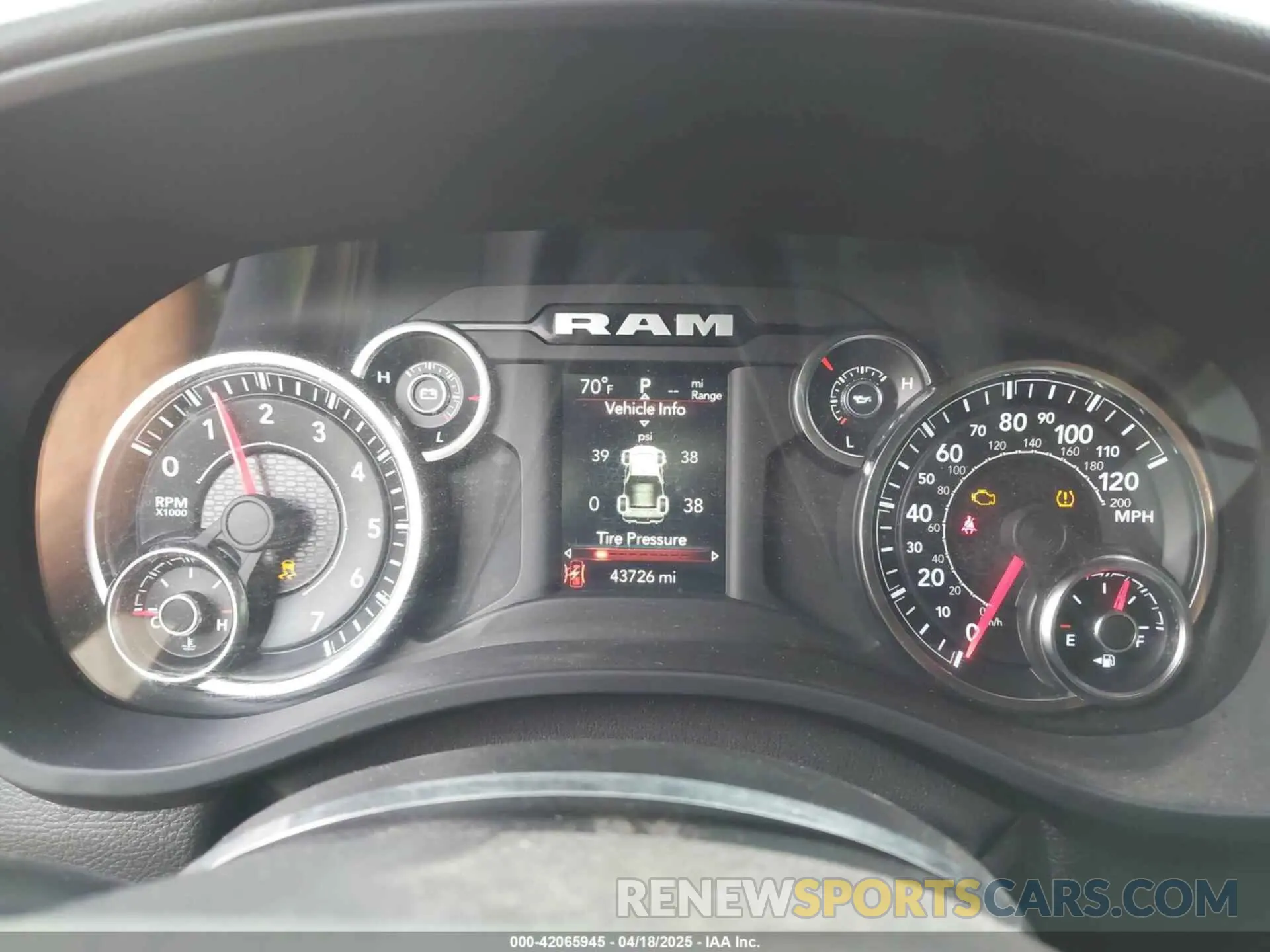 7 fotografías del automóvil dañado 1C6RREFG1NN253599 RAM 1500 2022