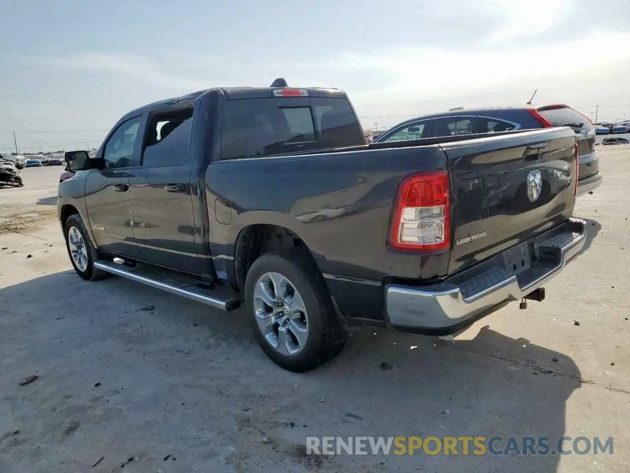 2 fotografías del automóvil dañado 1C6RREFG4NN202176 RAM 1500 2022