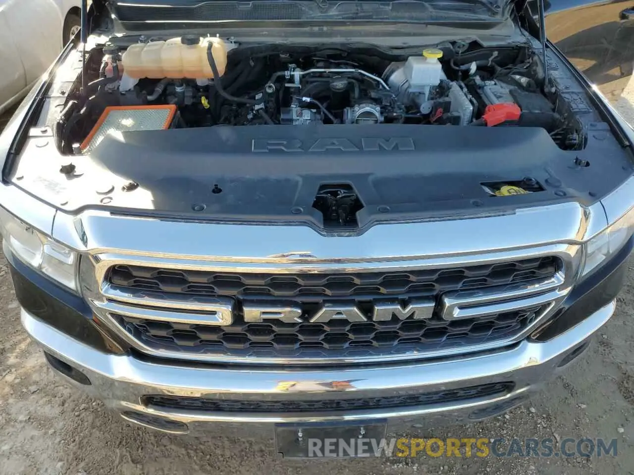 11 fotografías del automóvil dañado 1C6RREFG6NN383331 RAM 1500 2022
