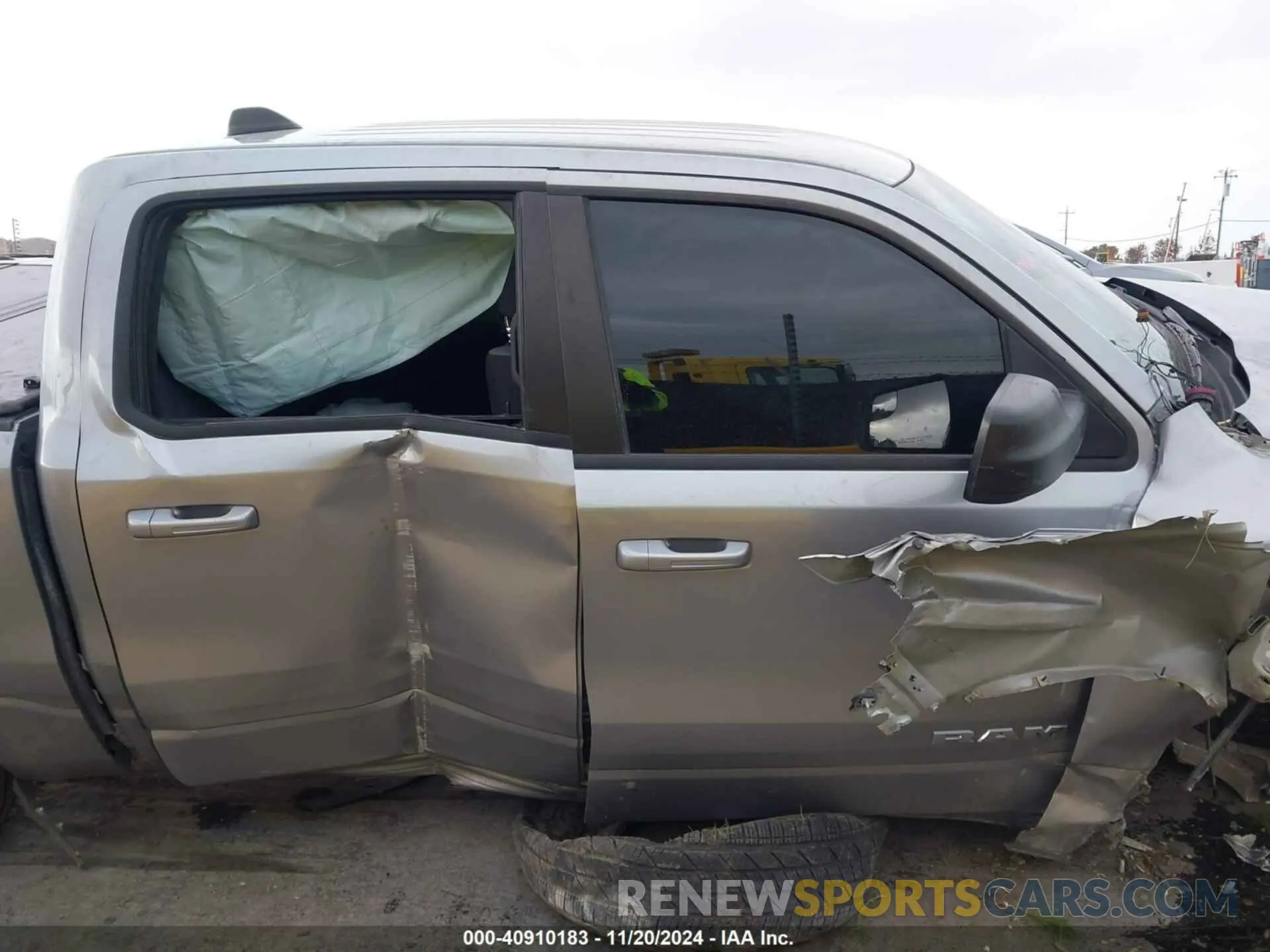 13 fotografías del automóvil dañado 1C6RREFG8NN393939 RAM 1500 2022