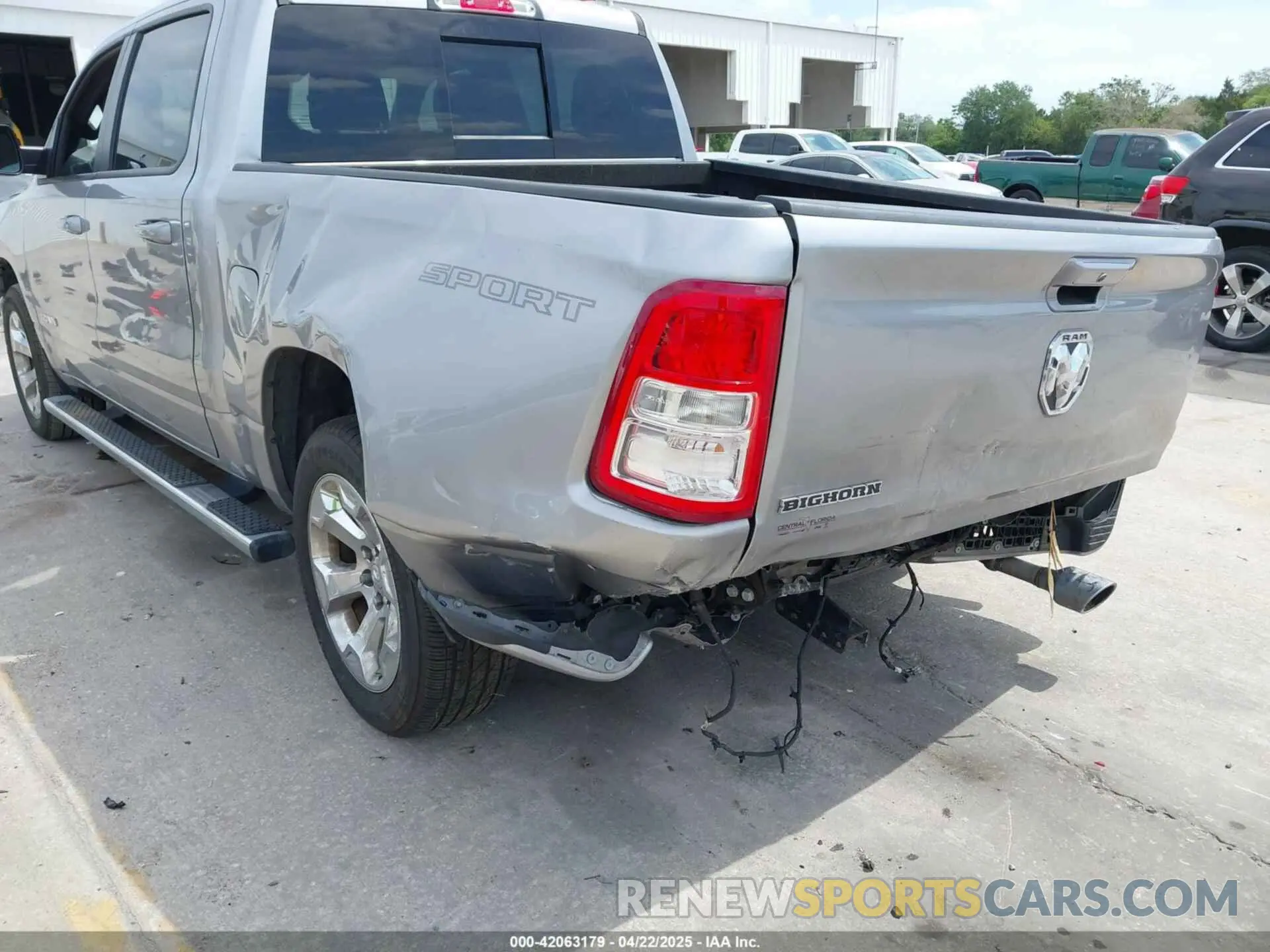 6 fotografías del automóvil dañado 1C6RREFM7NN408498 RAM 1500 2022
