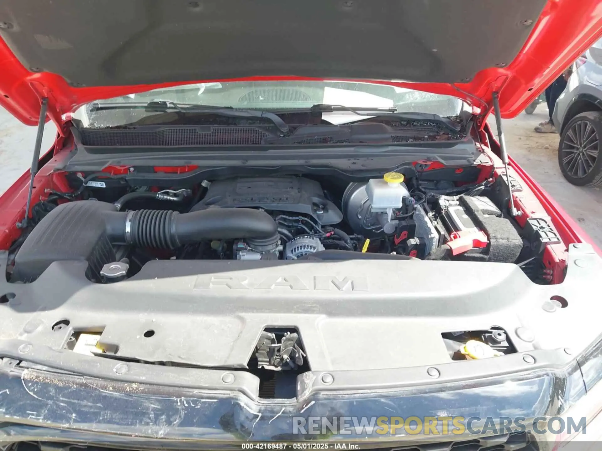 10 fotografías del automóvil dañado 1C6RREFT1NN178299 RAM 1500 2022