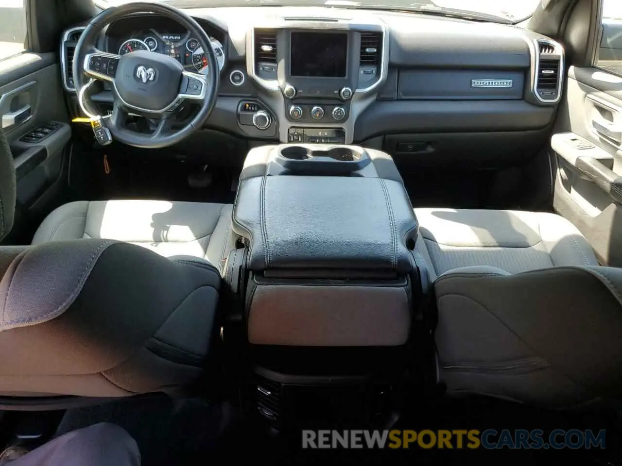 8 fotografías del automóvil dañado 1C6RREFT2NN173791 RAM 1500 2022