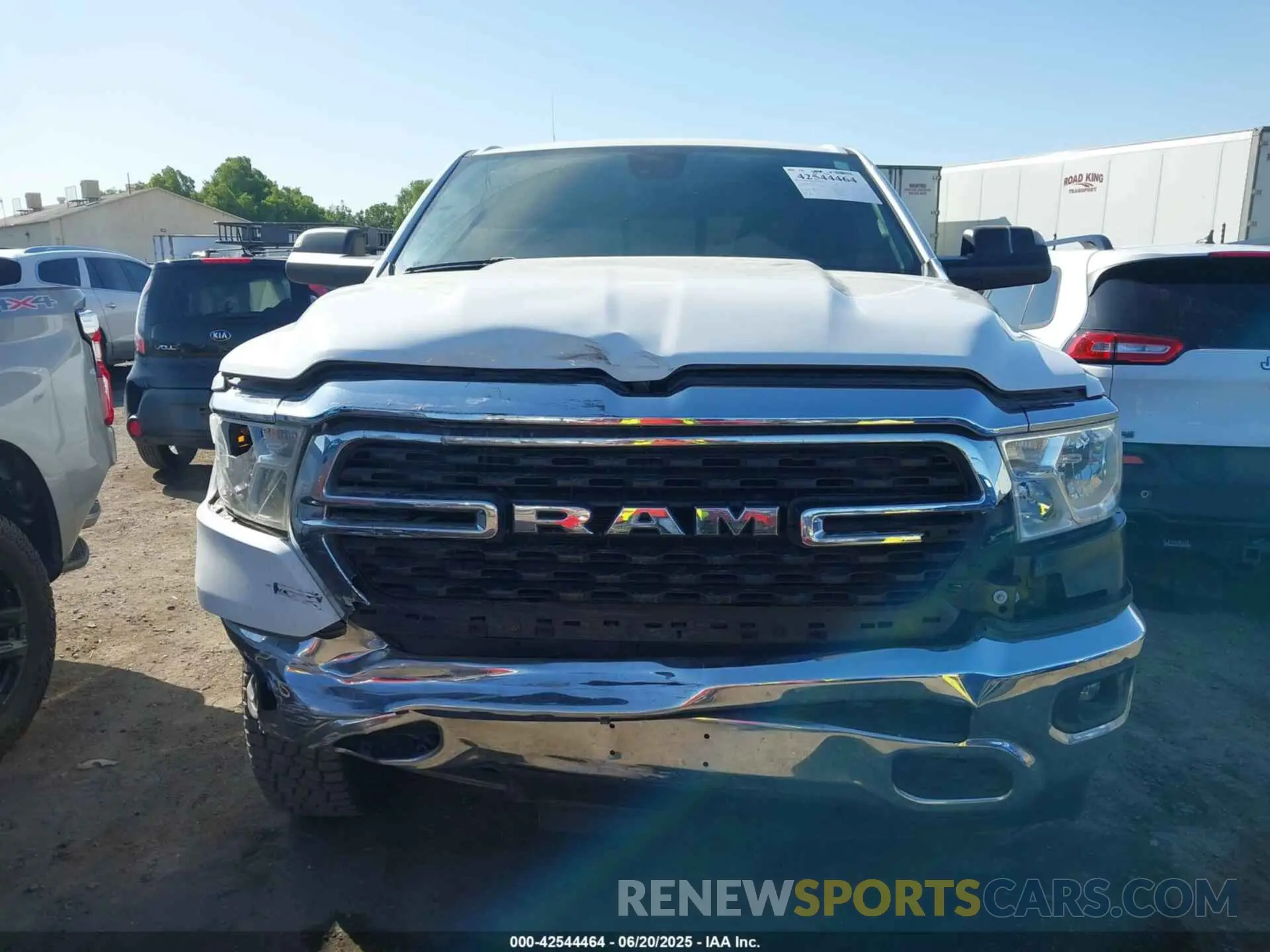 11 fotografías del automóvil dañado 1C6RREFT2NN261188 RAM 1500 2022