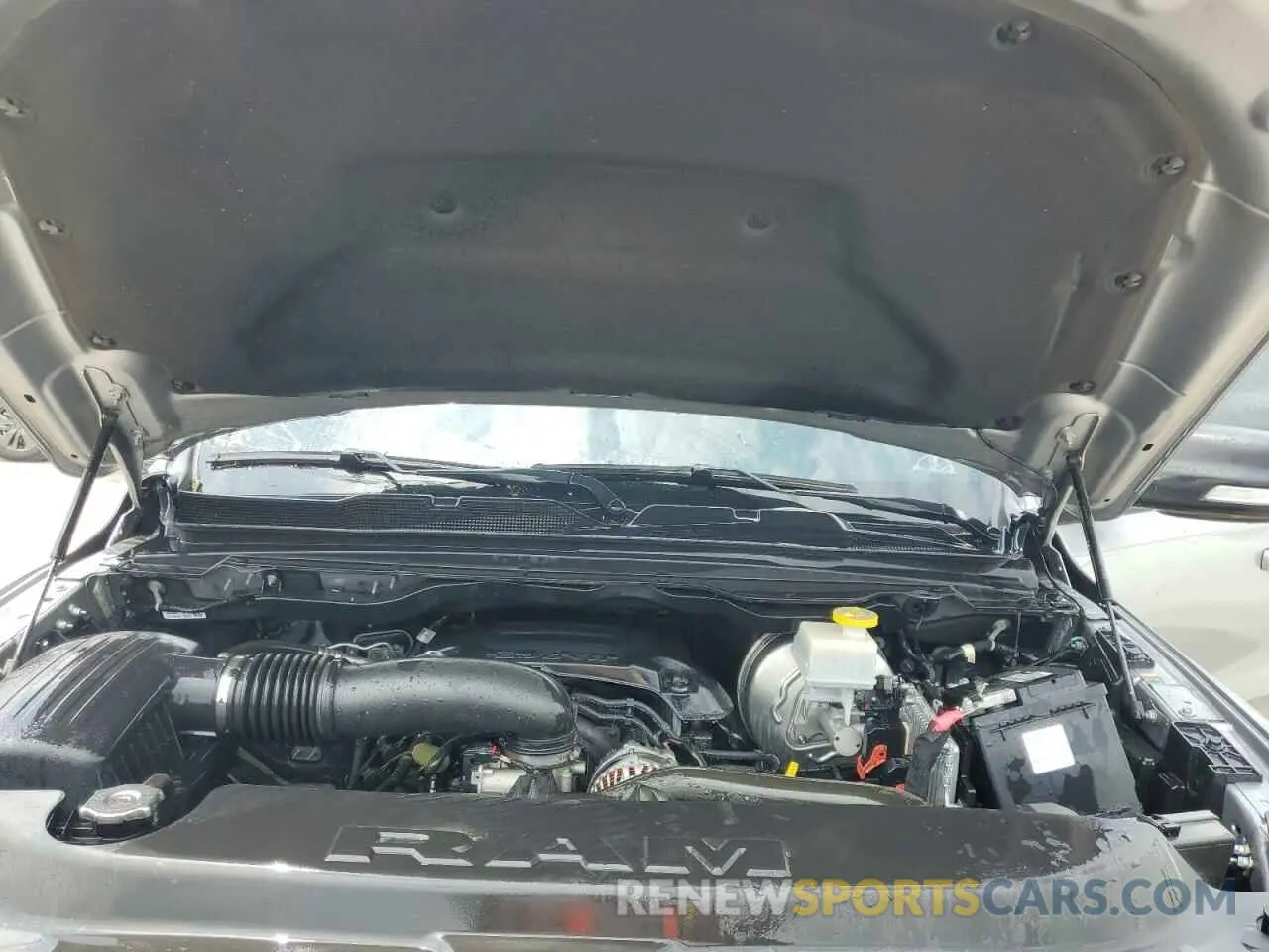 11 fotografías del automóvil dañado 1C6RREFT3NN336335 RAM 1500 2022