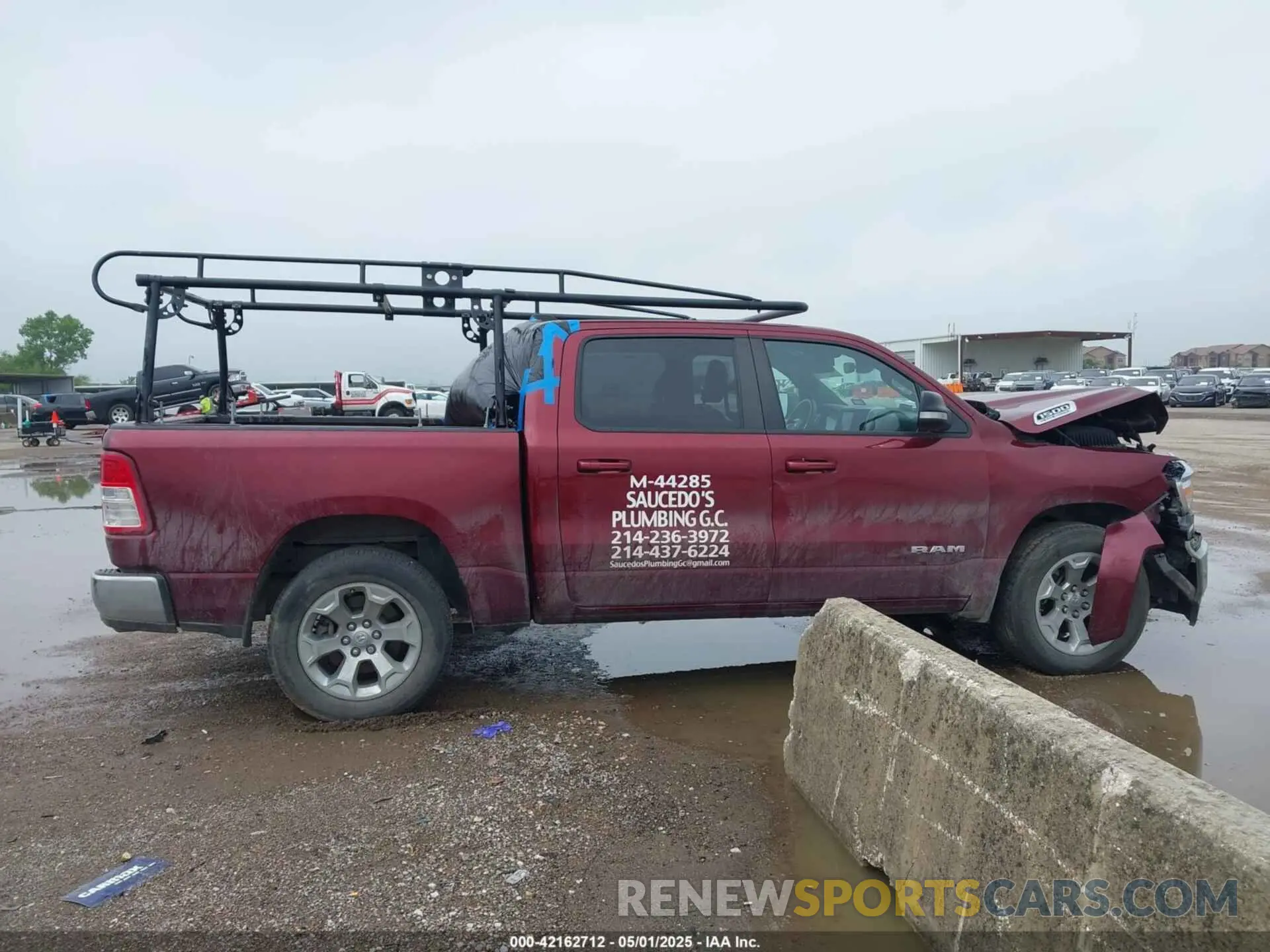 13 fotografías del automóvil dañado 1C6RREFT4NN119974 RAM 1500 2022