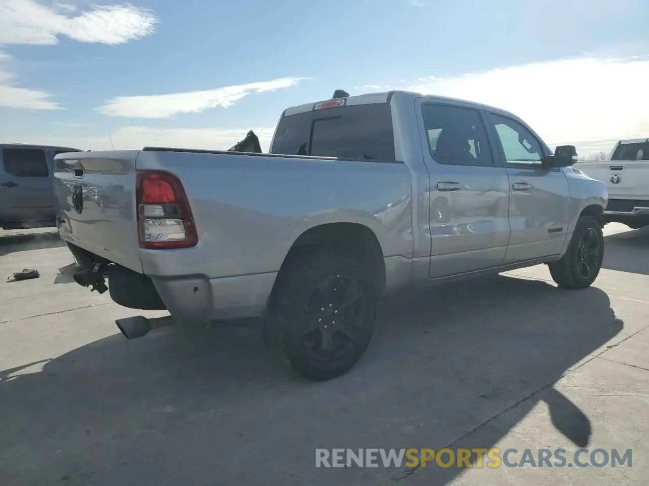 3 fotografías del automóvil dañado 1C6RREFT4NN277716 RAM 1500 2022