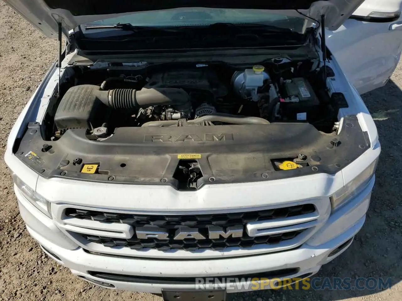 11 fotografías del automóvil dañado 1C6RREFT4NN346999 RAM 1500 2022
