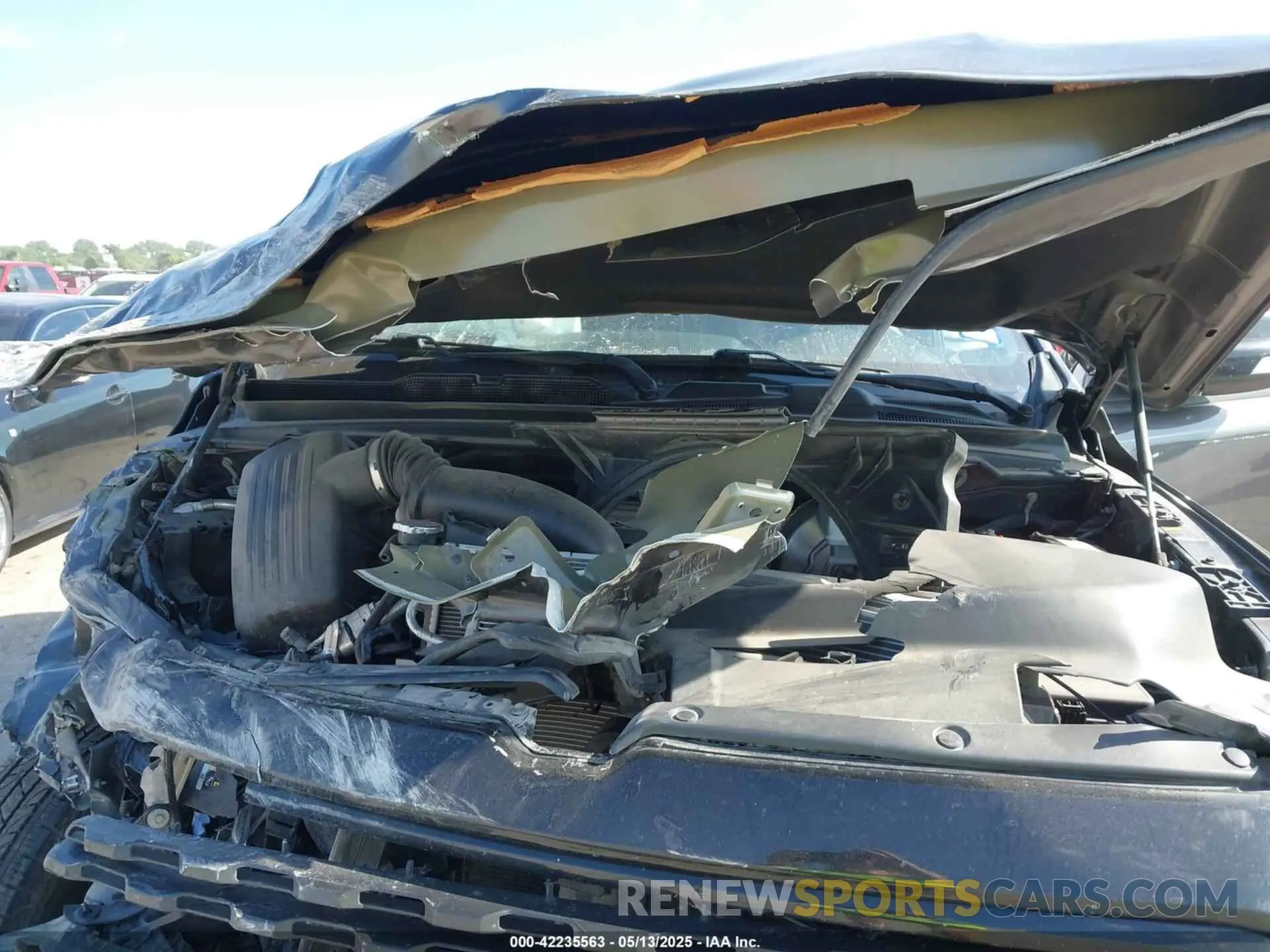 10 fotografías del automóvil dañado 1C6RREFT6NN172787 RAM 1500 2022