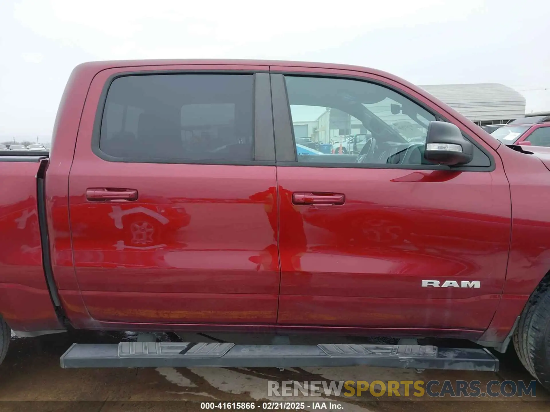 13 fotografías del automóvil dañado 1C6RREFT7NN275782 RAM 1500 2022