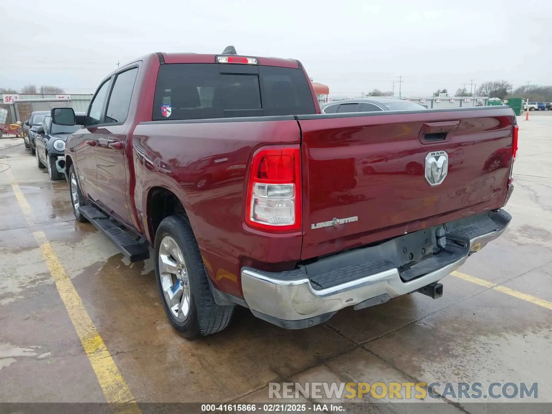 3 fotografías del automóvil dañado 1C6RREFT7NN275782 RAM 1500 2022