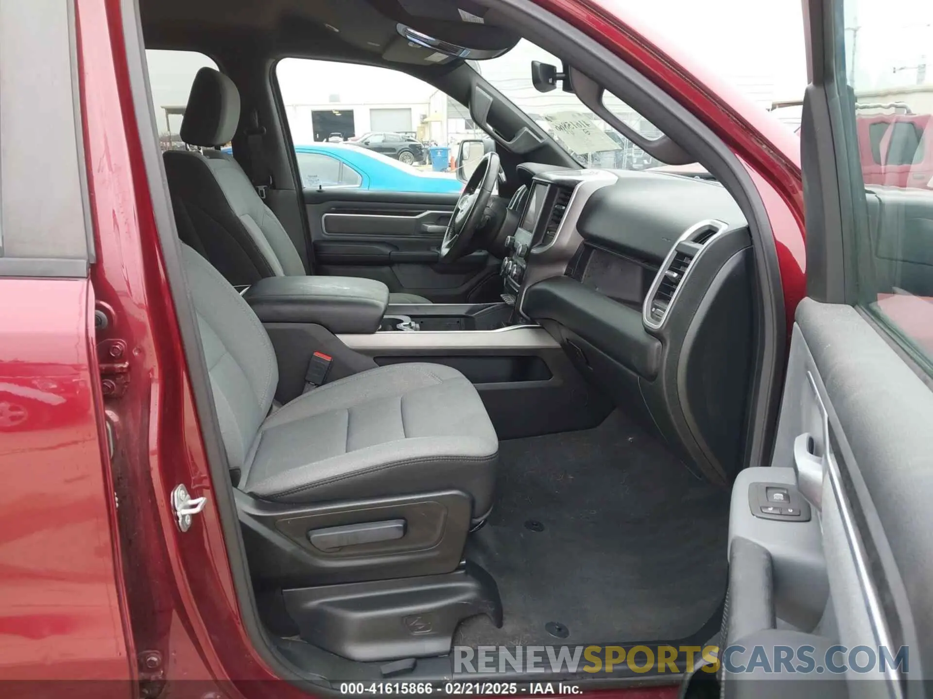 5 fotografías del automóvil dañado 1C6RREFT7NN275782 RAM 1500 2022
