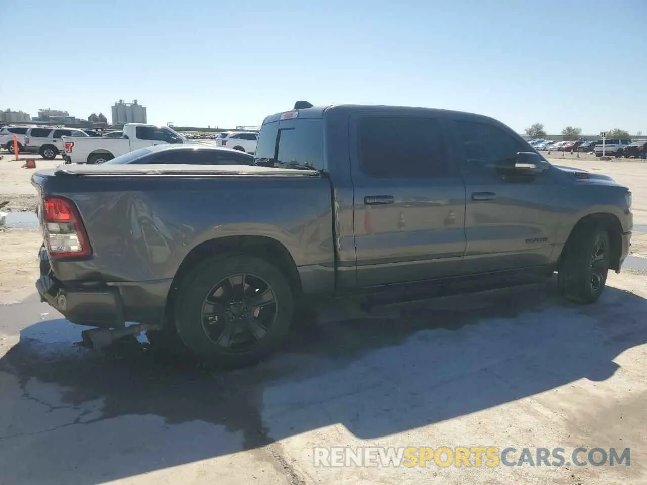 3 fotografías del automóvil dañado 1C6RREFT9NN113880 RAM 1500 2022