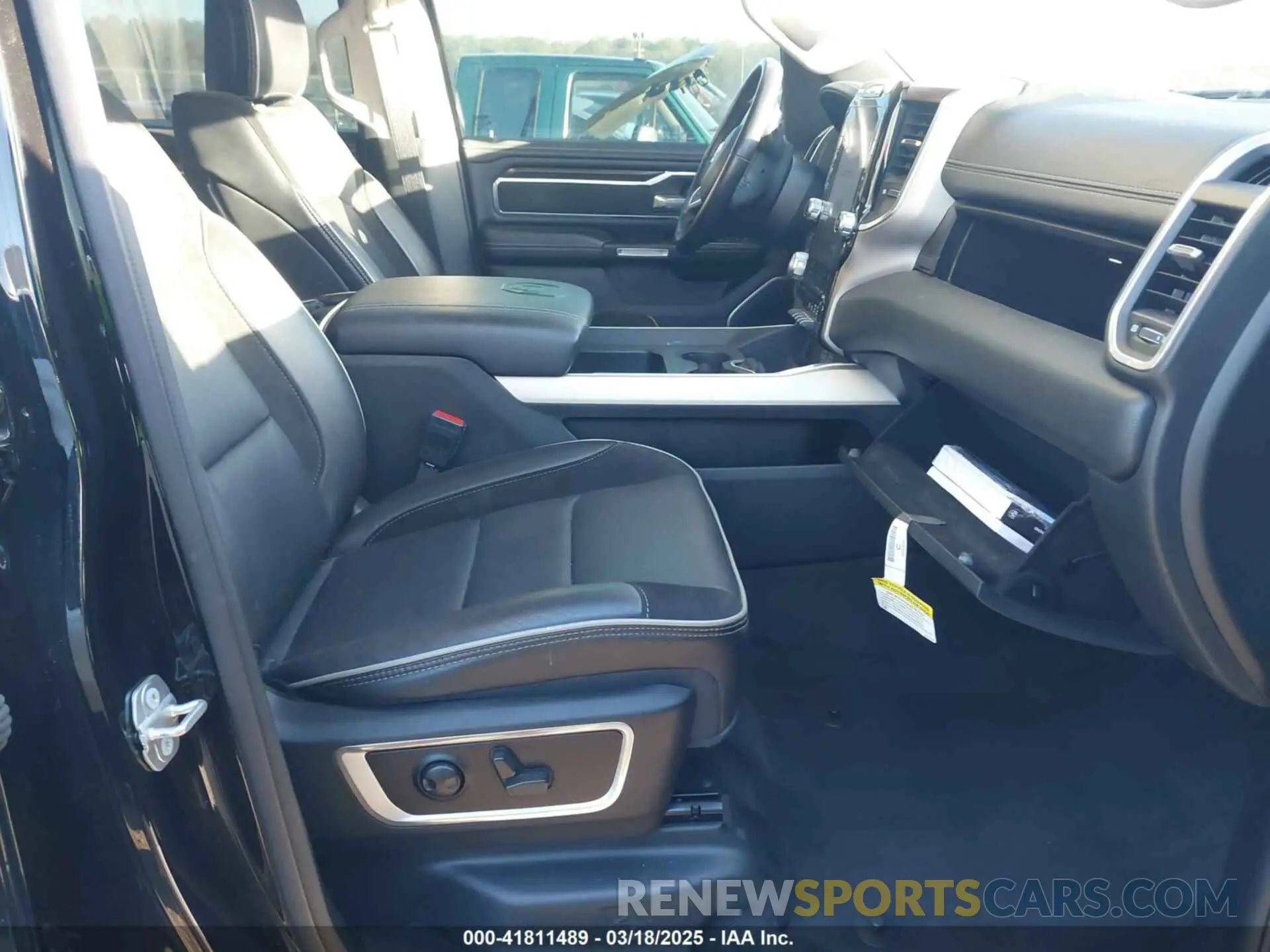 5 fotografías del automóvil dañado 1C6RREJT8NN190134 RAM 1500 2022