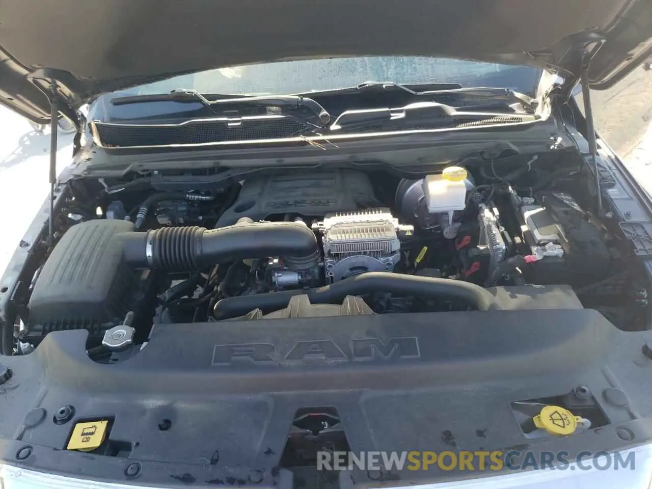 11 fotografías del automóvil dañado 1C6RREJT9NN219799 RAM 1500 2022