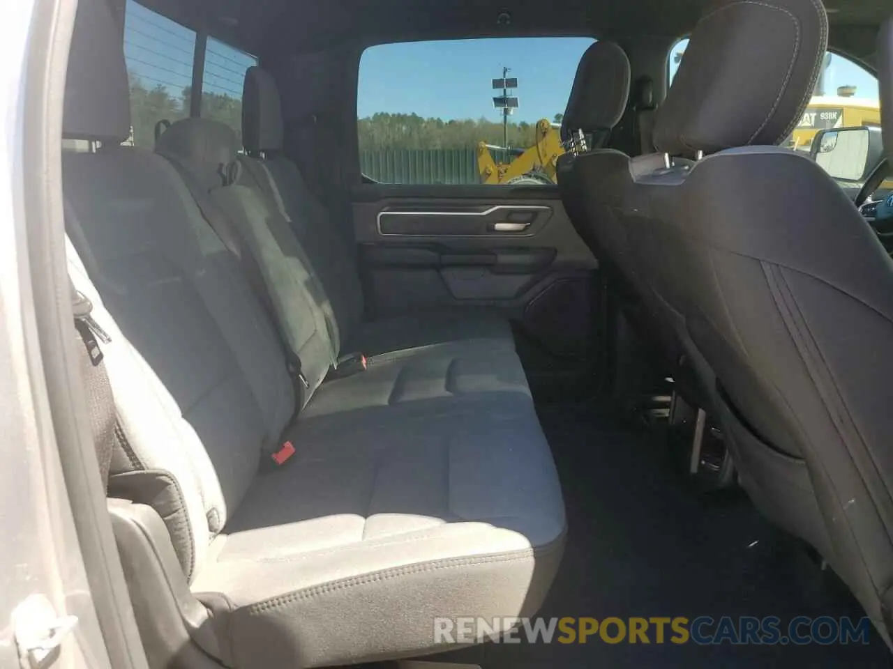 10 fotografías del automóvil dañado 1C6RREMT3NN227957 RAM 1500 2022