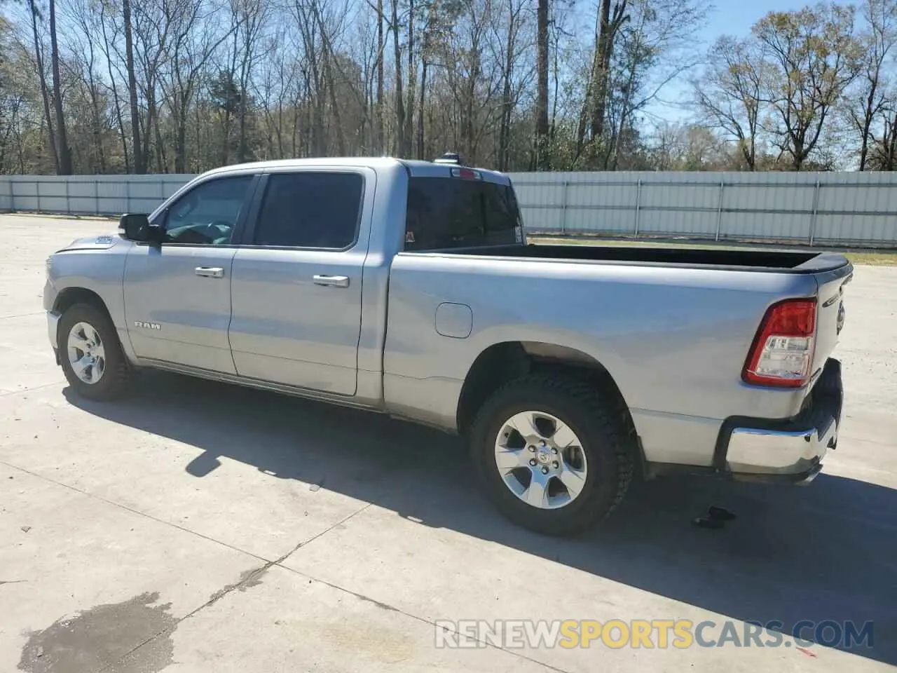 2 fotografías del automóvil dañado 1C6RREMT3NN227957 RAM 1500 2022