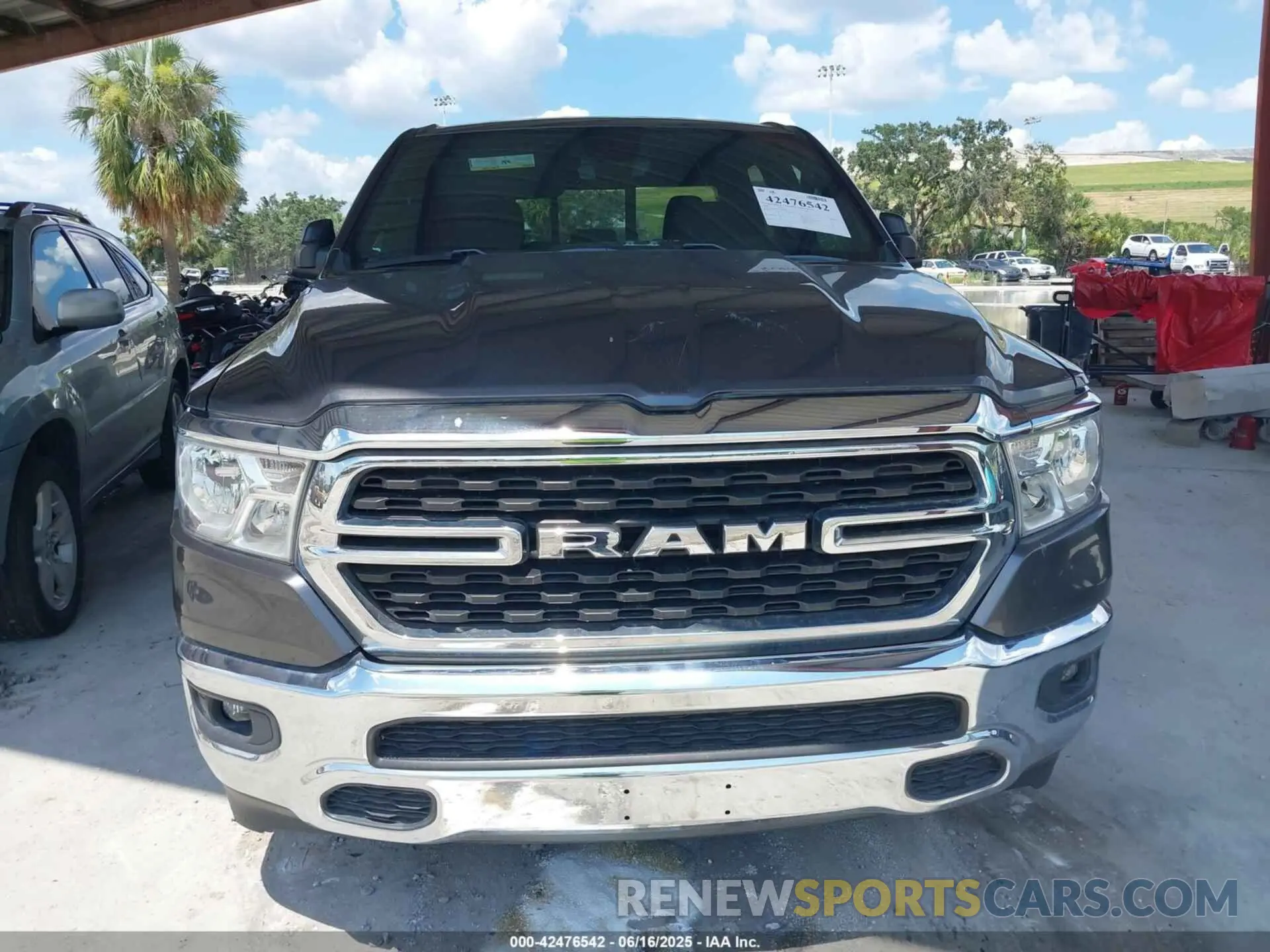 12 fotografías del automóvil dañado 1C6RREMT5NN190846 RAM 1500 2022