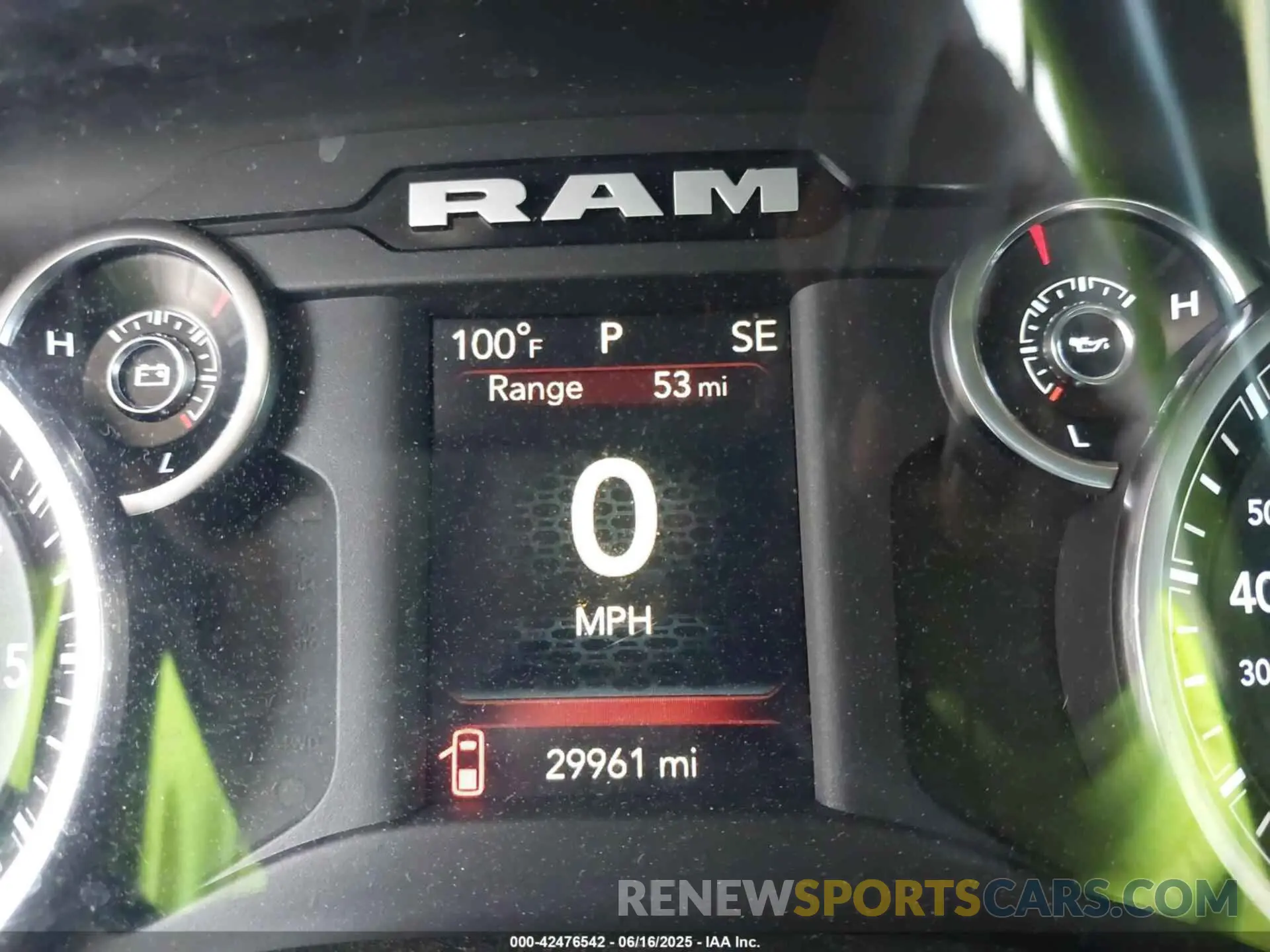 15 fotografías del automóvil dañado 1C6RREMT5NN190846 RAM 1500 2022