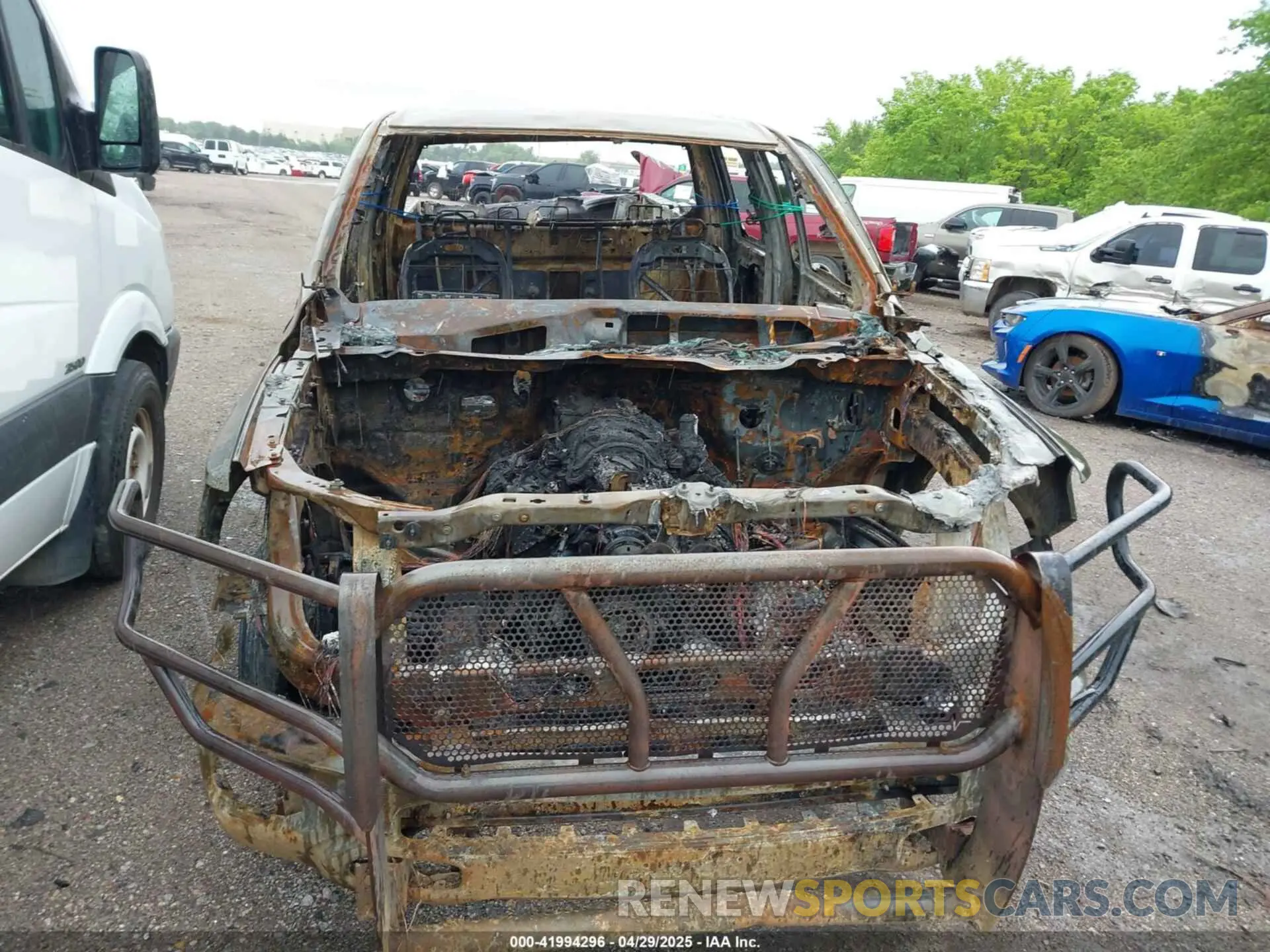 12 fotografías del automóvil dañado 1C6RRENT8NN451322 RAM 1500 2022