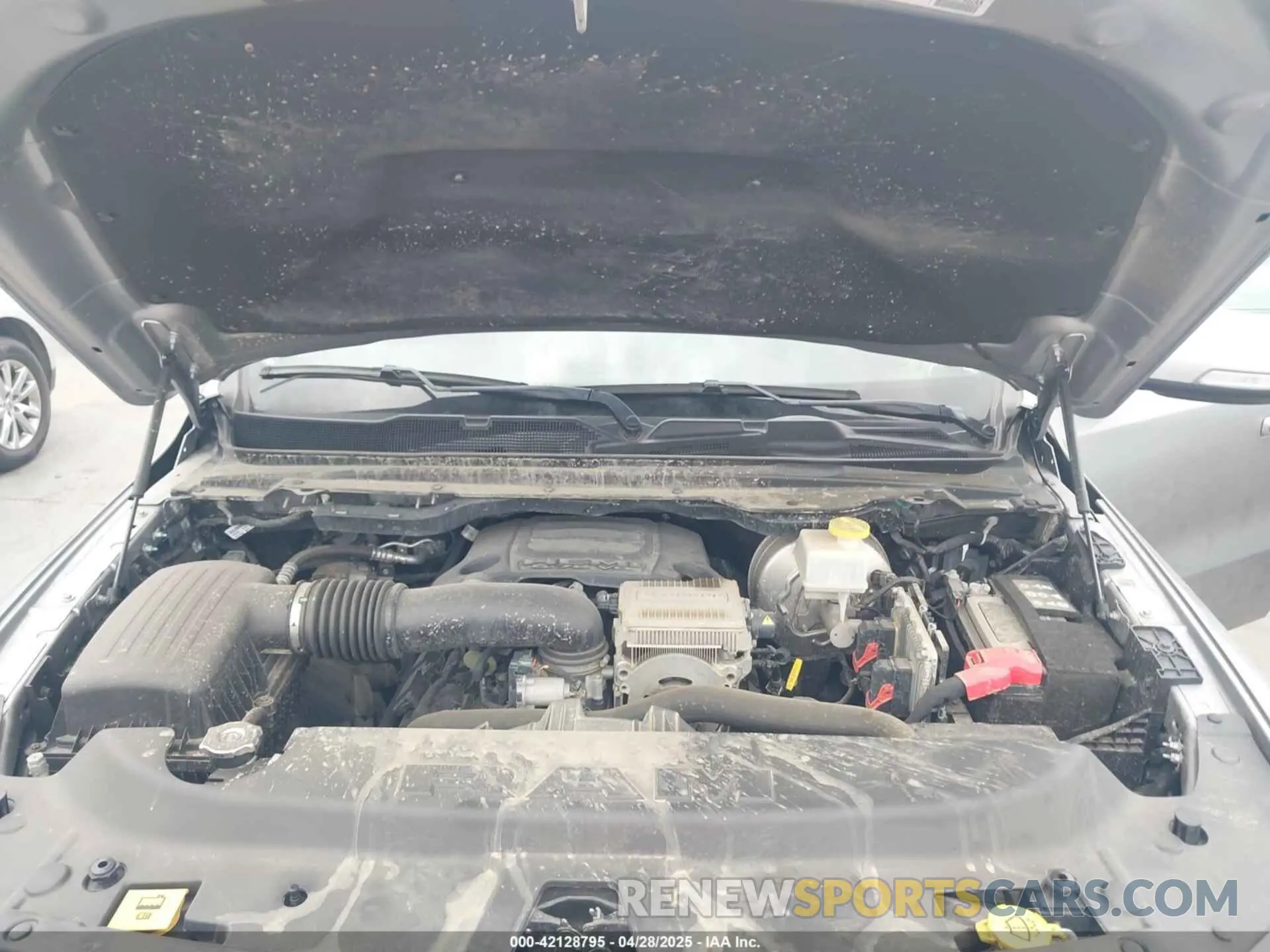 10 fotografías del automóvil dañado 1C6RRERT7NN432156 RAM 1500 2022