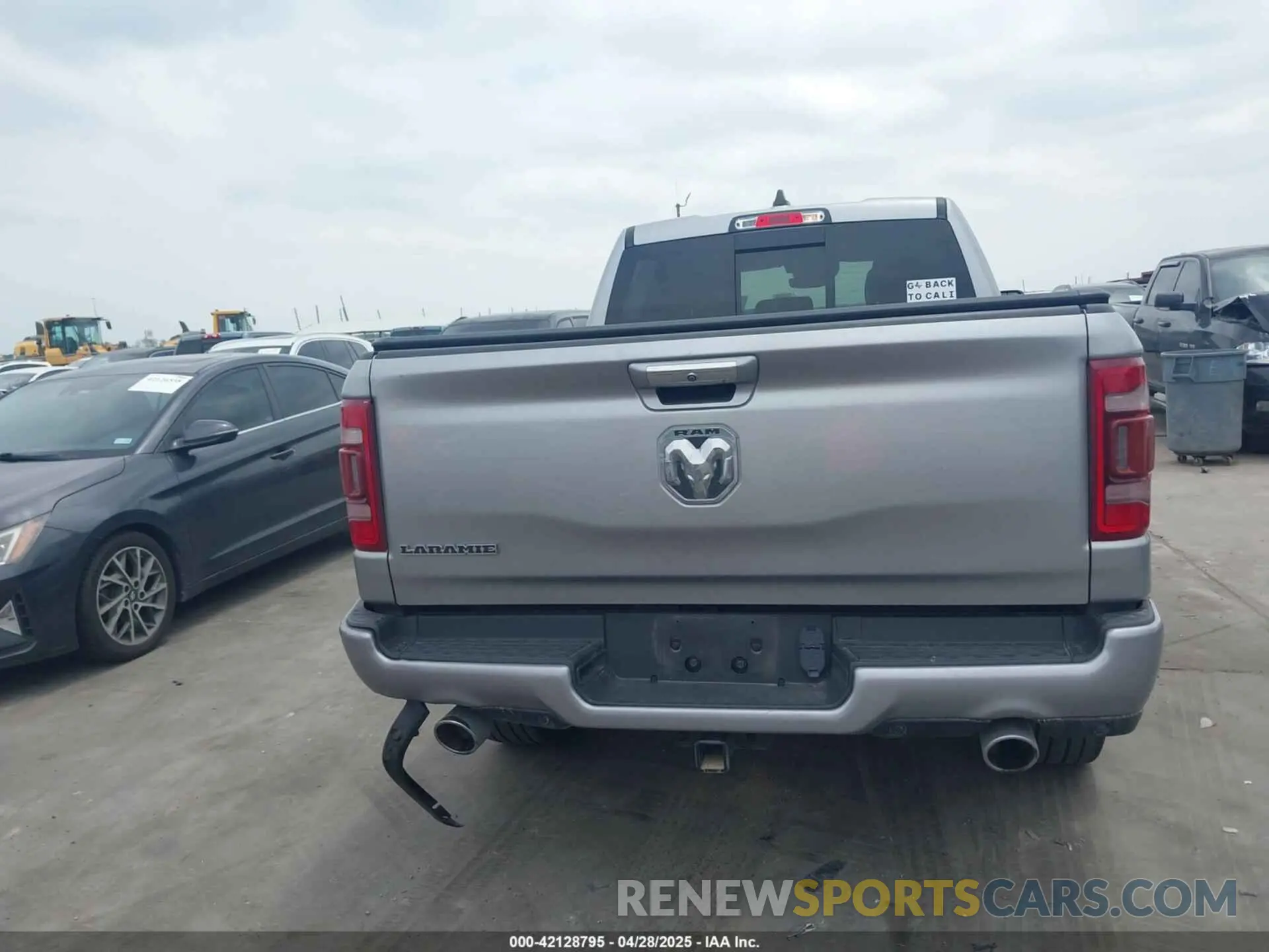 16 fotografías del automóvil dañado 1C6RRERT7NN432156 RAM 1500 2022