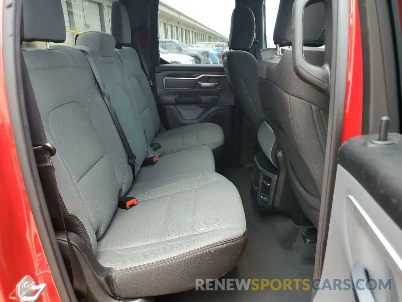 10 fotografías del automóvil dañado 1C6RRFBG1NN480304 RAM 1500 2022