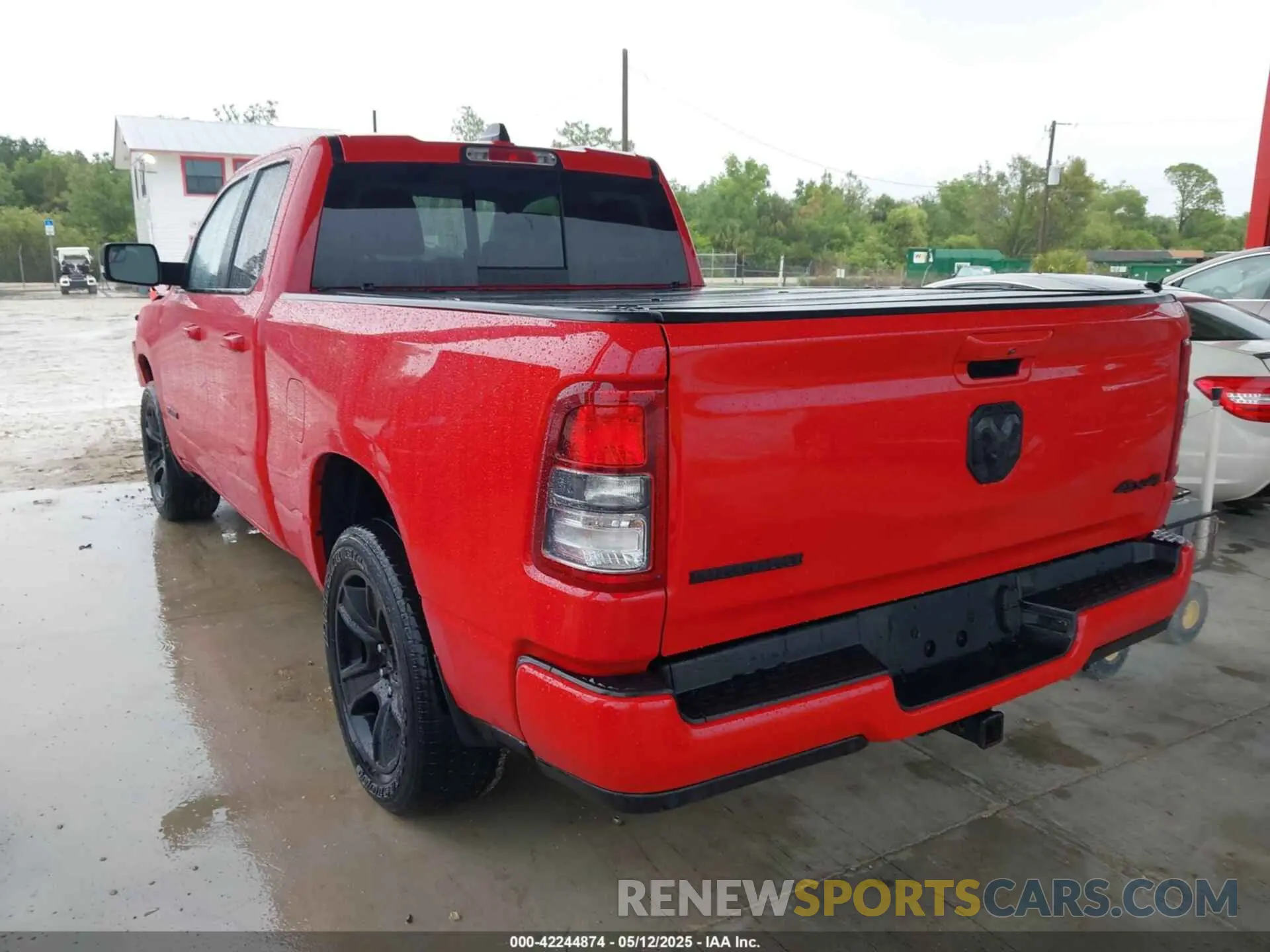 3 fotografías del automóvil dañado 1C6RRFBG7NN220702 RAM 1500 2022