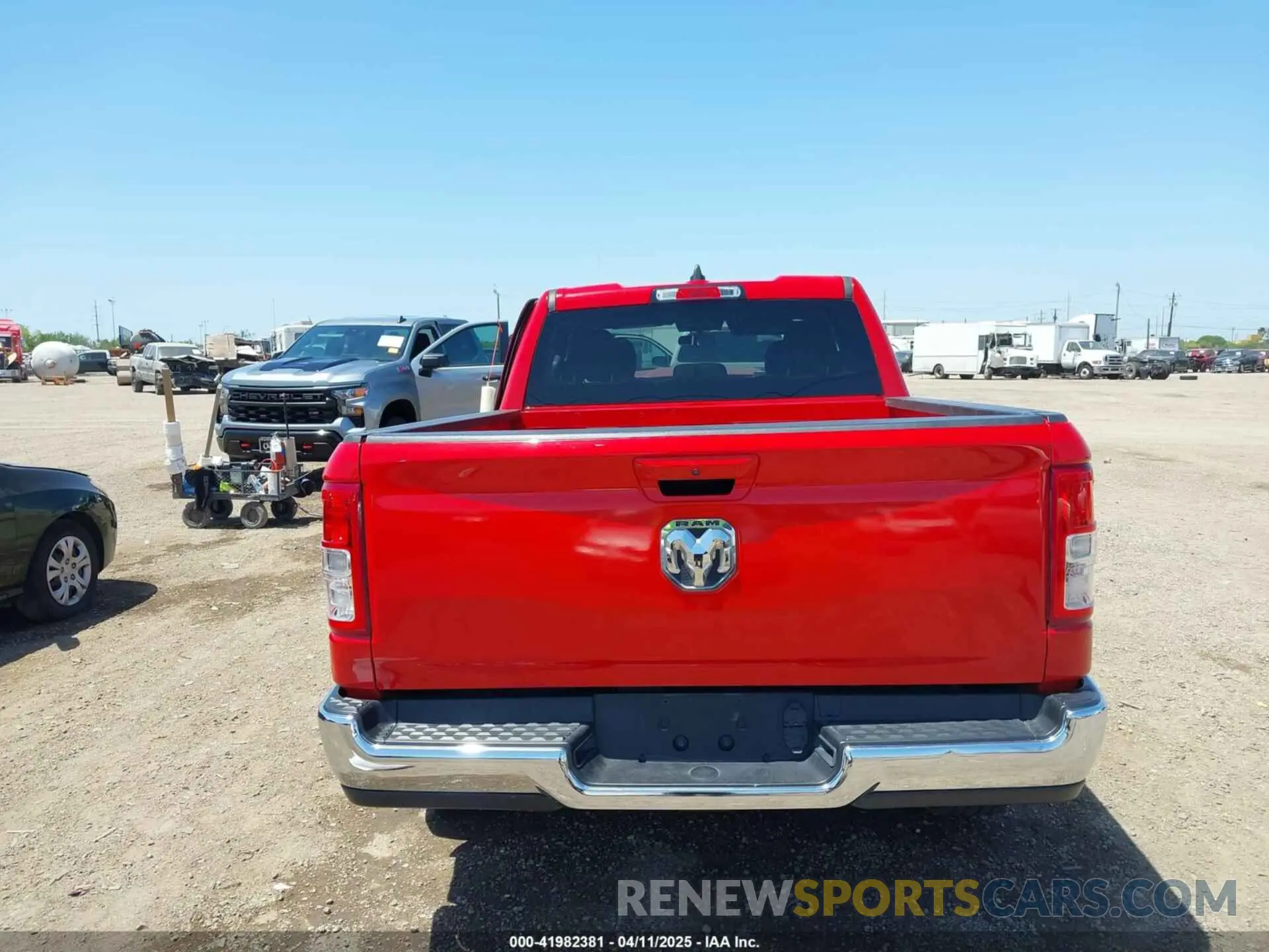 16 fotografías del automóvil dañado 1C6RRFBG9NN278777 RAM 1500 2022