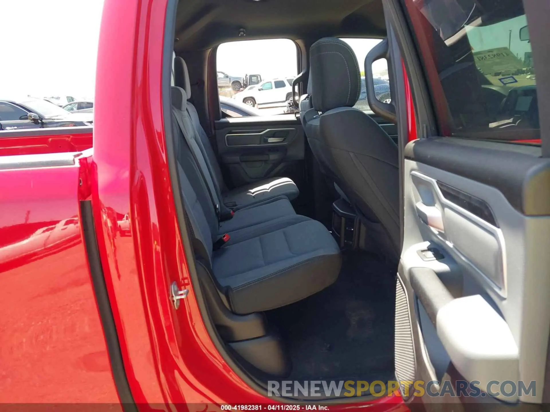 8 fotografías del automóvil dañado 1C6RRFBG9NN278777 RAM 1500 2022