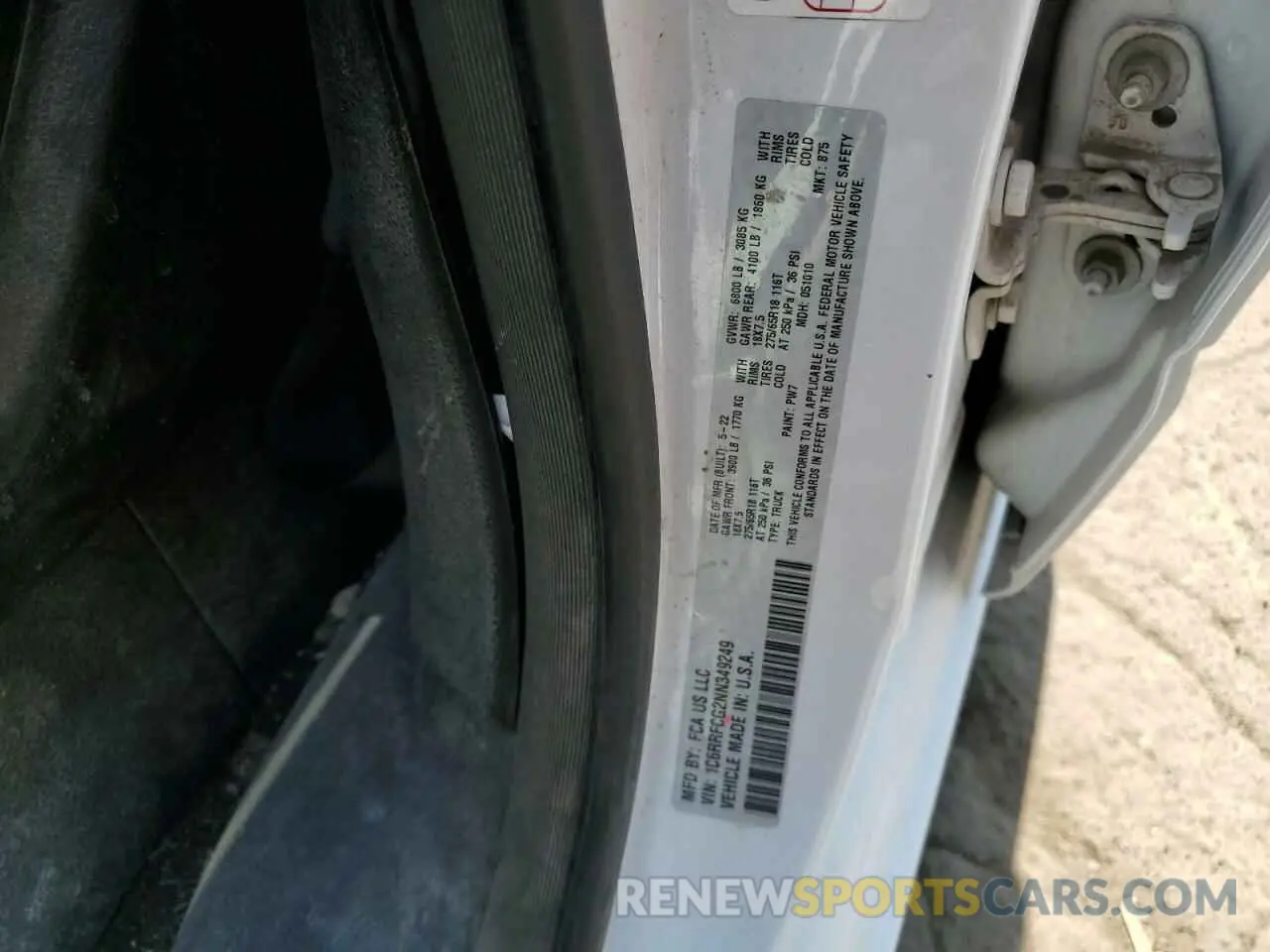 12 fotografías del automóvil dañado 1C6RRFCG2NN349249 RAM 1500 2022