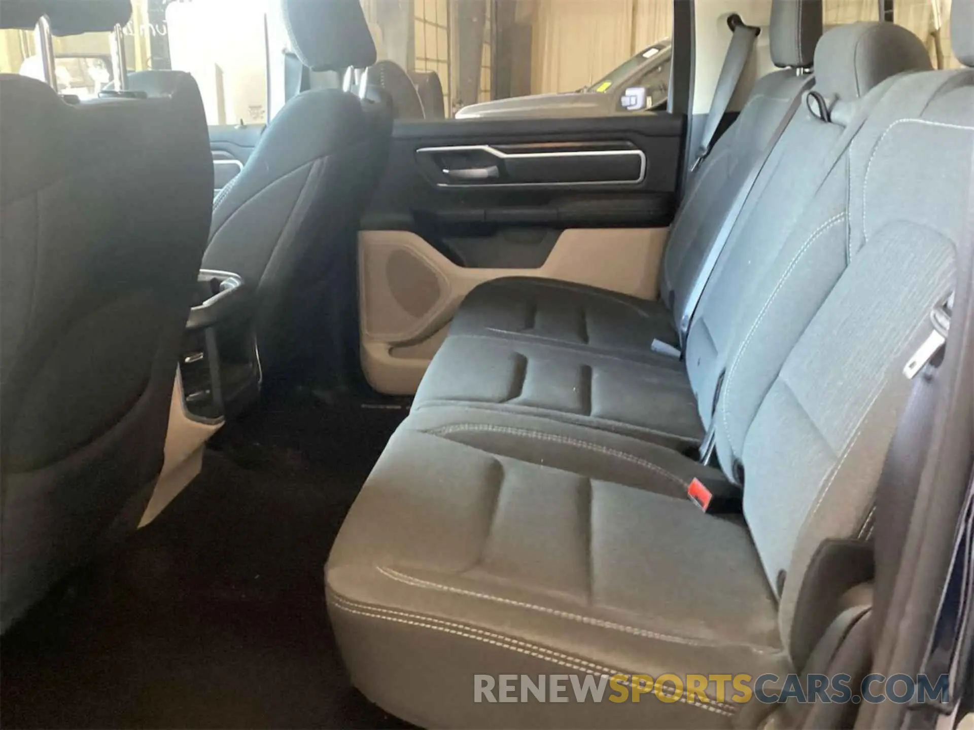 12 fotografías del automóvil dañado 1C6RRFFG1NN179042 RAM 1500 2022