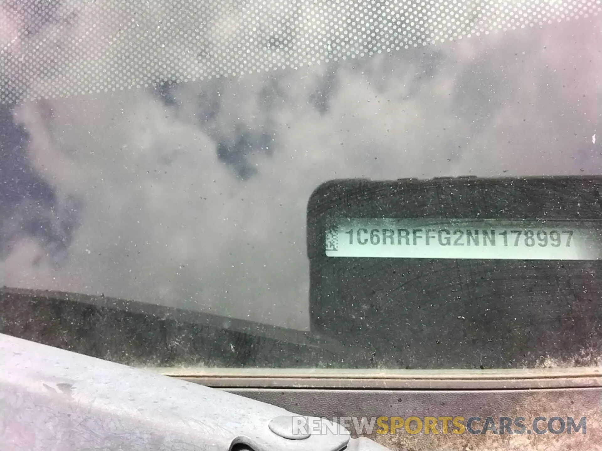 8 fotografías del automóvil dañado 1C6RRFFG2NN178997 RAM 1500 2022