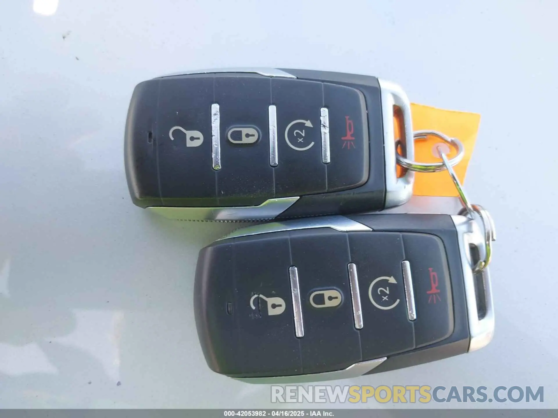 11 fotografías del automóvil dañado 1C6RRFFG2NN259207 RAM 1500 2022