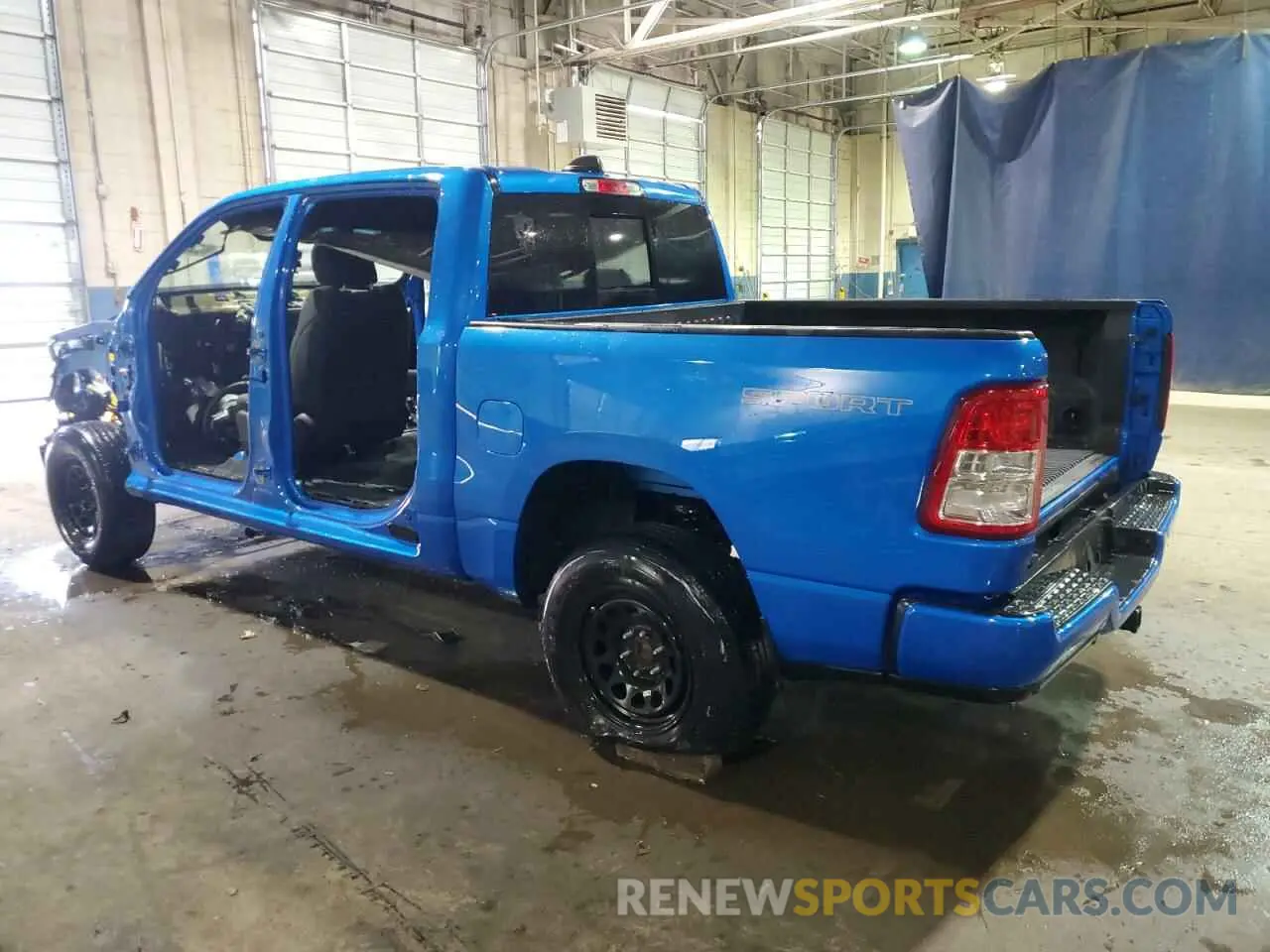 2 fotografías del automóvil dañado 1C6RRFFG2NN430411 RAM 1500 2022