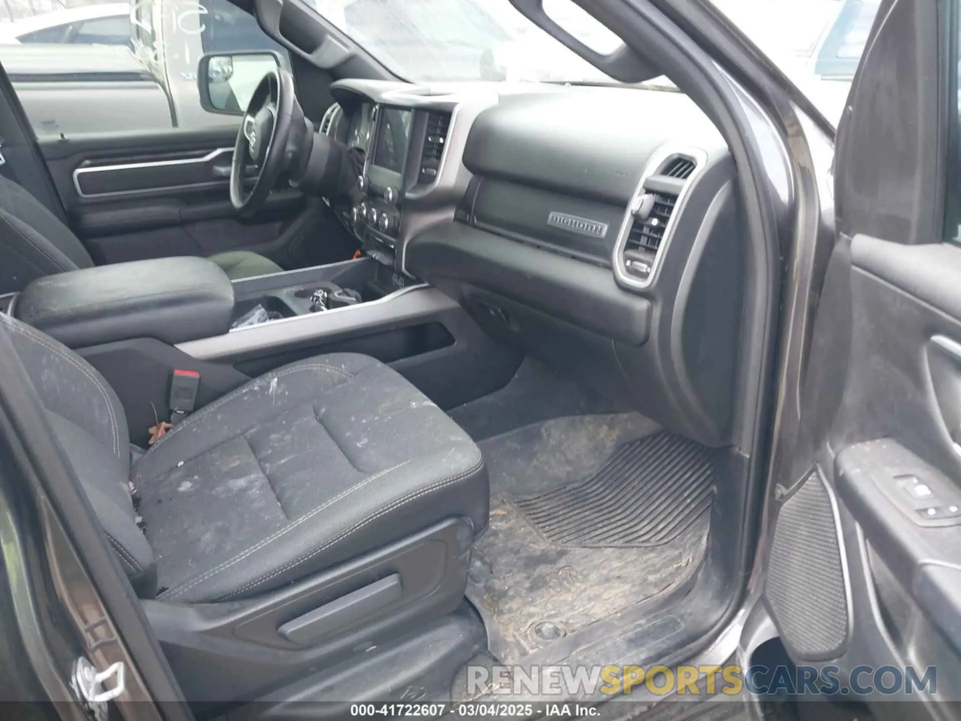 5 fotografías del automóvil dañado 1C6RRFFG2NN460699 RAM 1500 2022