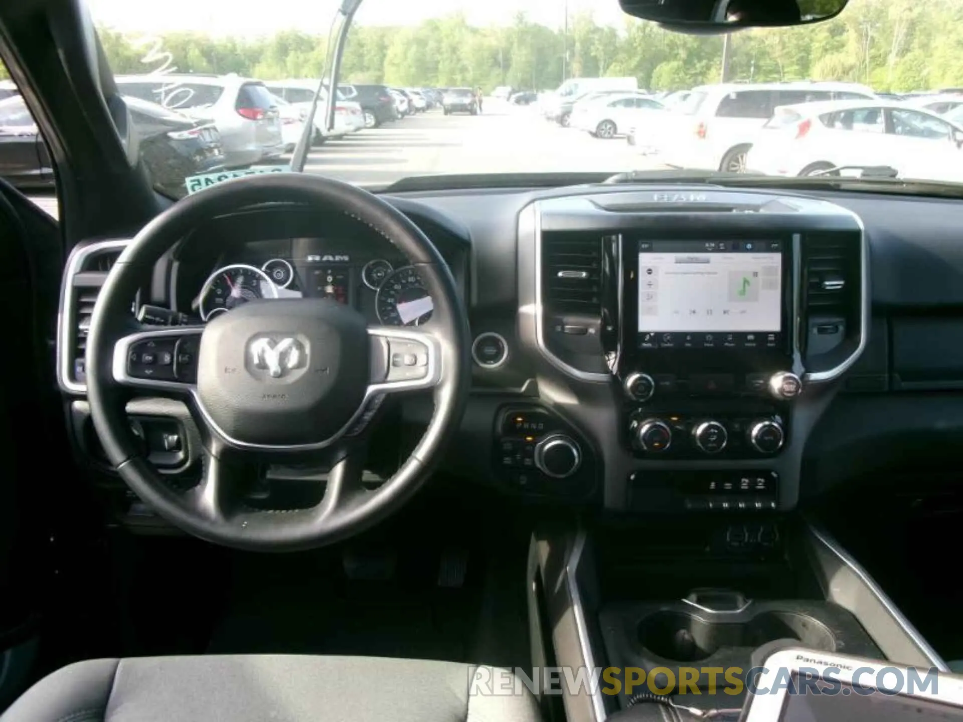 14 fotografías del automóvil dañado 1C6RRFFG3NN389917 RAM 1500 2022