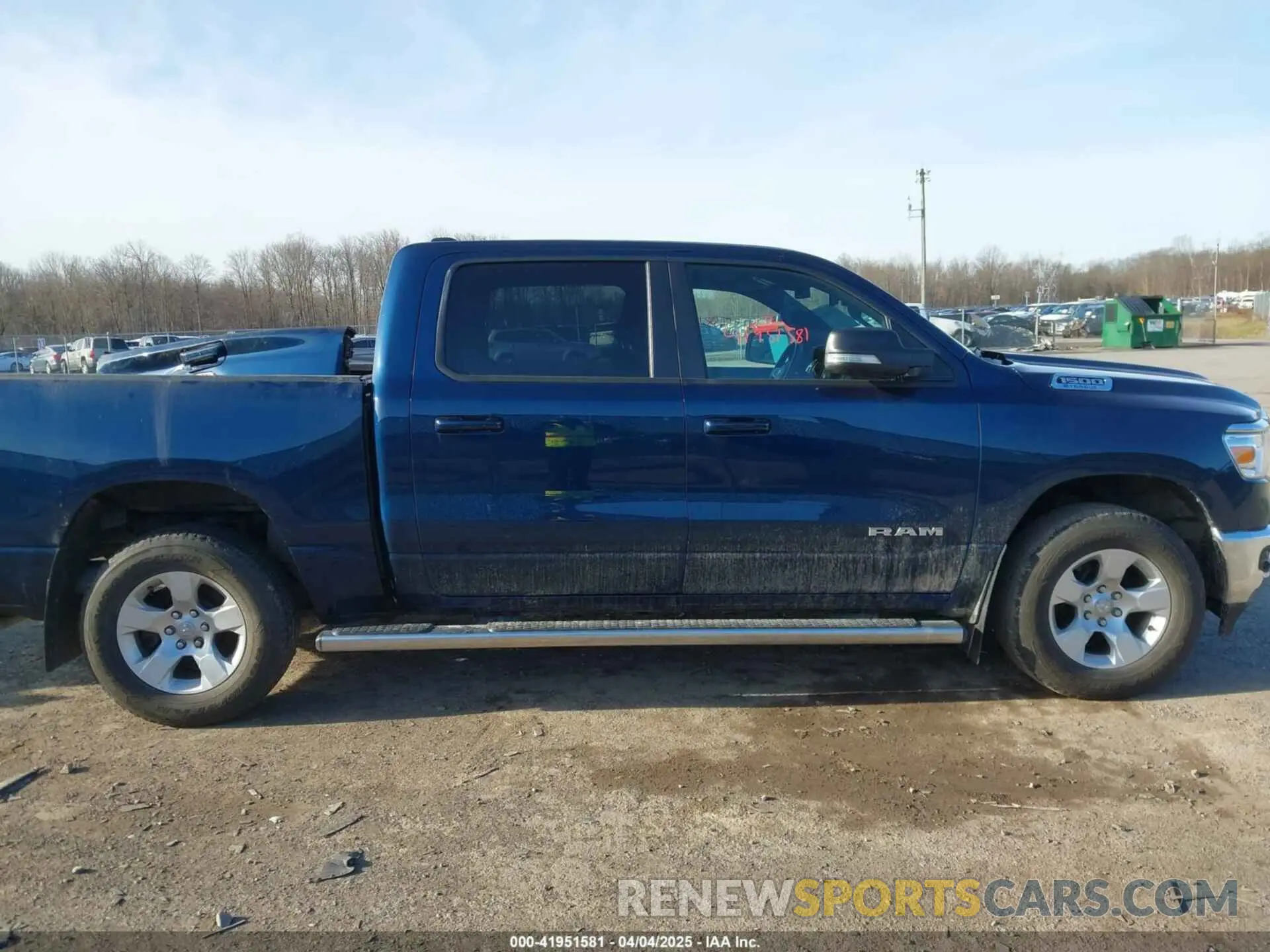 13 fotografías del automóvil dañado 1C6RRFFG4NN414825 RAM 1500 2022