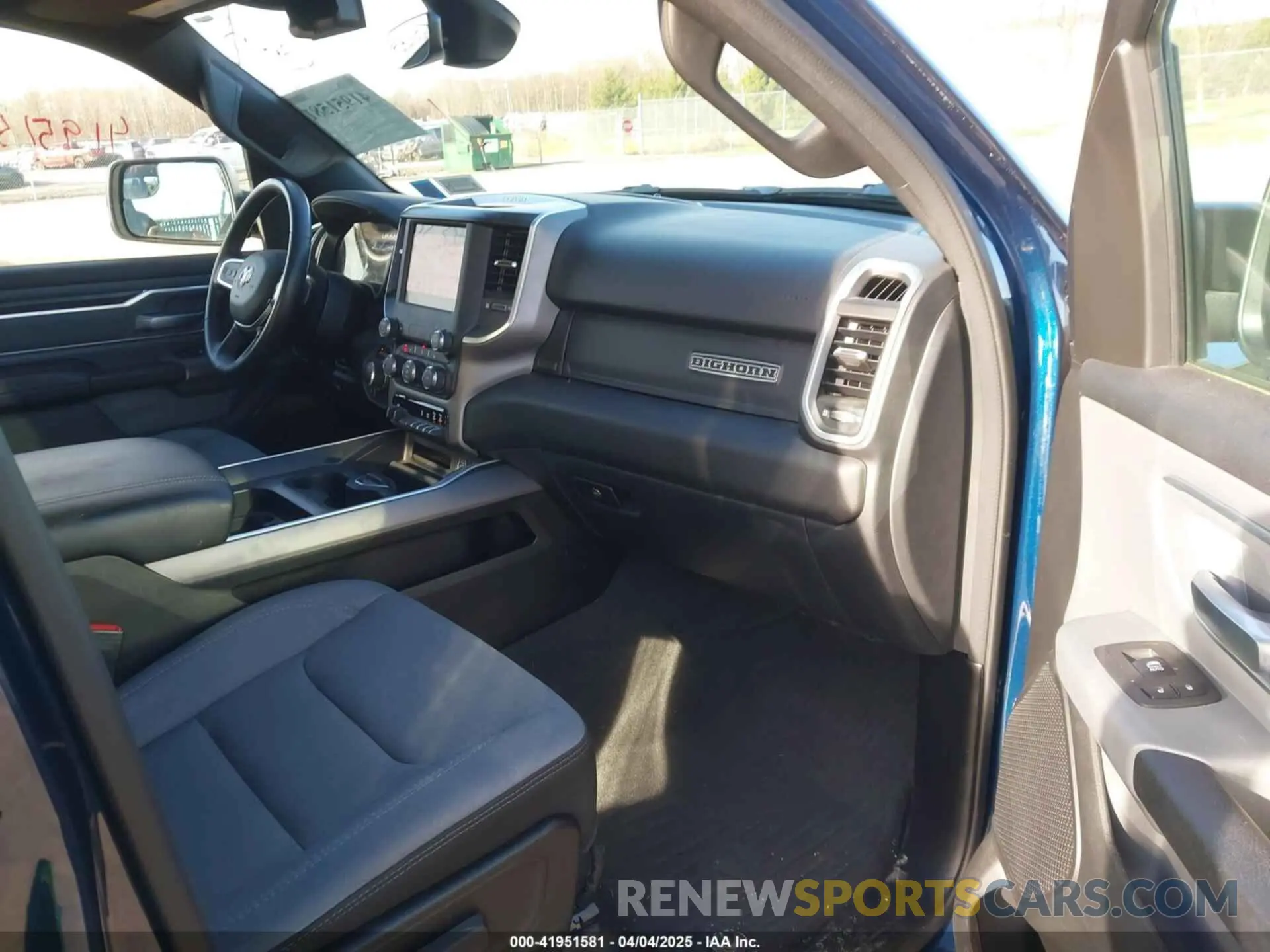 5 fotografías del automóvil dañado 1C6RRFFG4NN414825 RAM 1500 2022