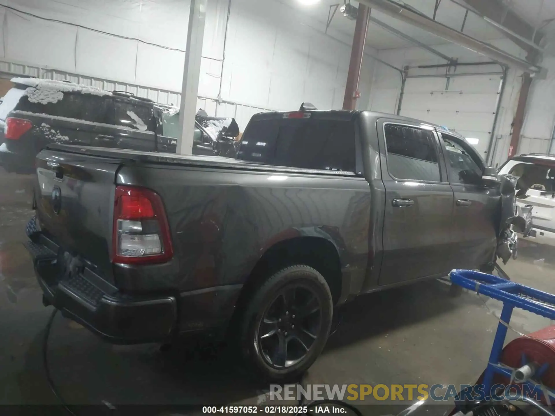 14 fotografías del automóvil dañado 1C6RRFFG6NN225710 RAM 1500 2022